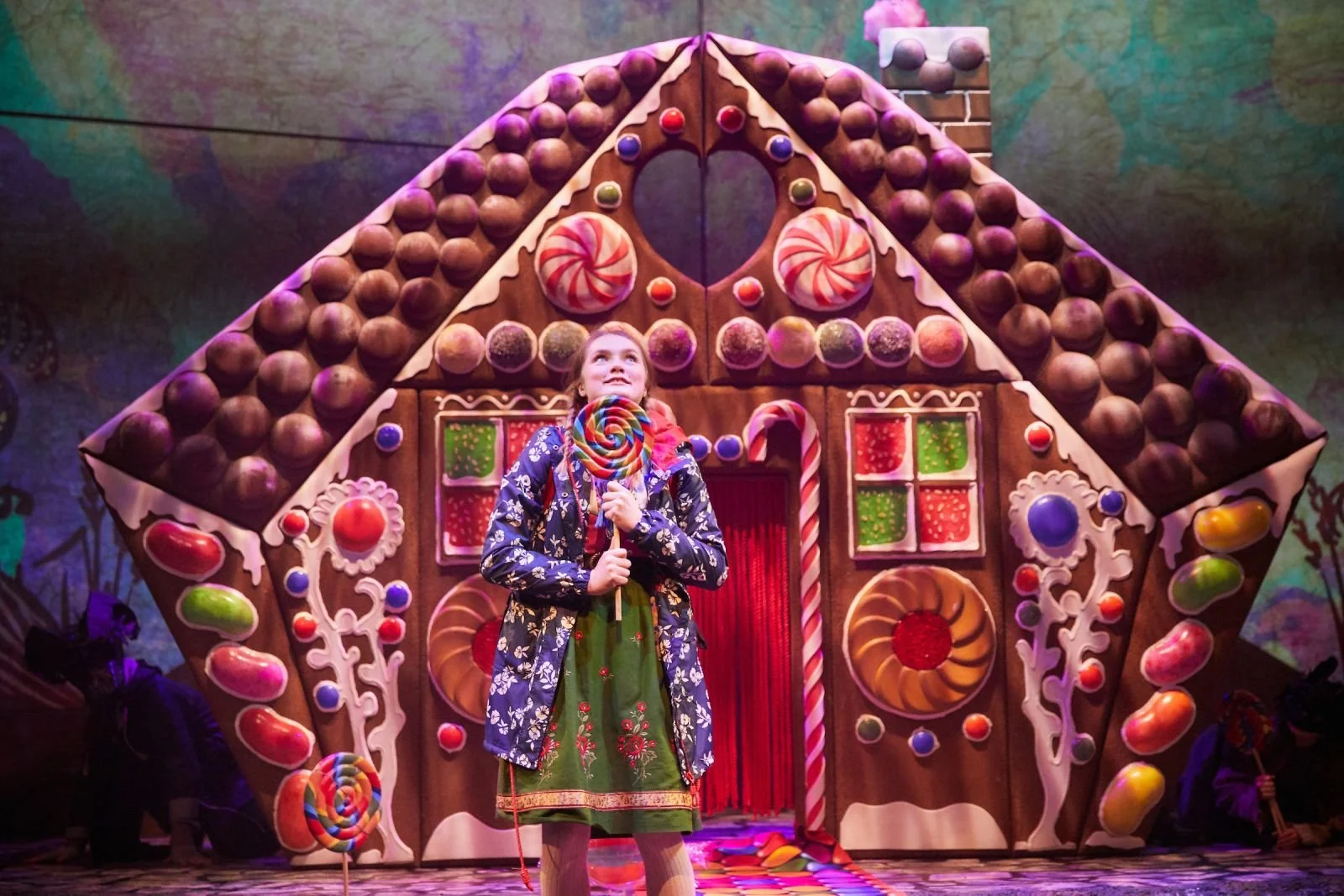 Hansel-and-Gretel-at-the-Rose-Theatre-(Green-Team)_-Photo-by-Mark-Douet-_50A1217.jpg