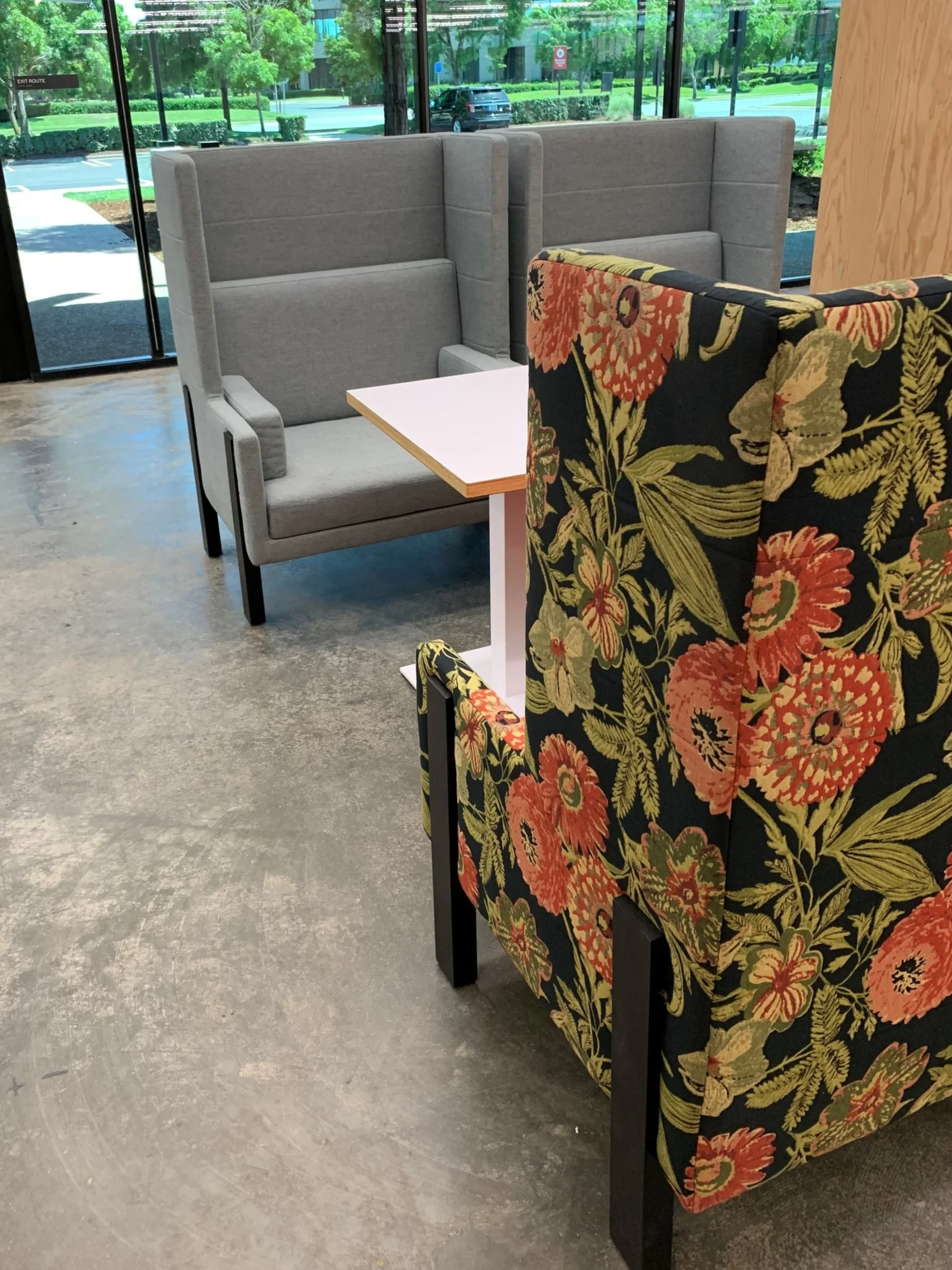 lapeer — Avenue Furniture