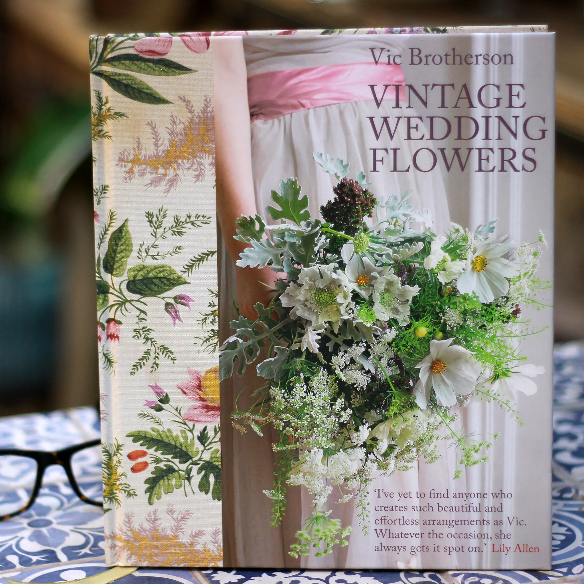 IMG_8456-Book-Vintage_Wedding_Flowers.jpg