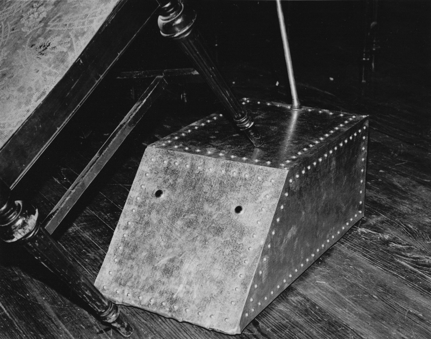 Steven Kramer, Destructive Mouse, 1977, Photo by Miller & Ringma