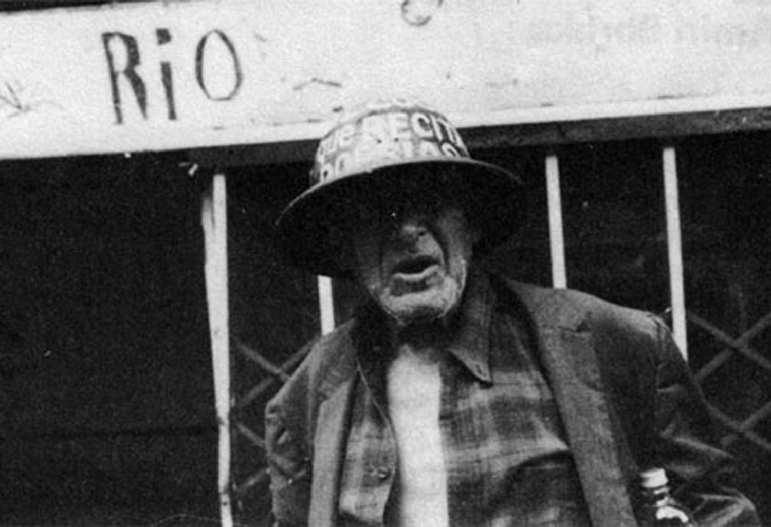 Jorge Brandon, "El Coco Que Habla," poet, sign-painter, and eminence grise of the Lower East Side. Photo by Bobby G