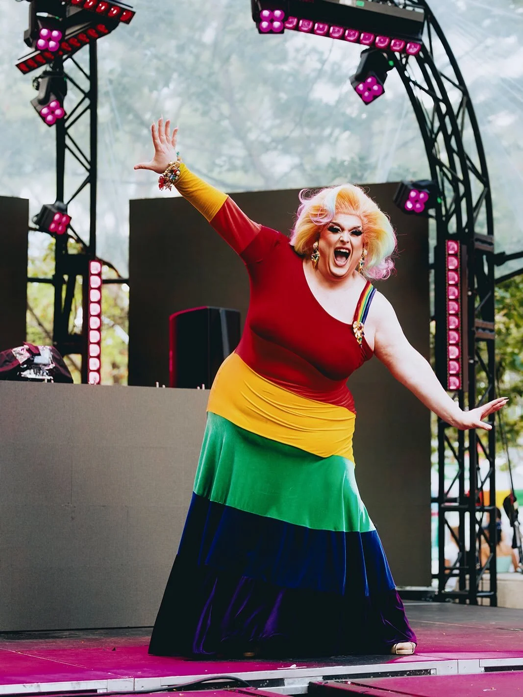 🎤✨ the one, the only @carlottacarlisle is back as our host for the 30th annual pride &amp; remembrance run!

bringing the charisma, the laughs, the heart, and of course, the immaculate vibes, carlotta knows exactly how to keep the energy high and th