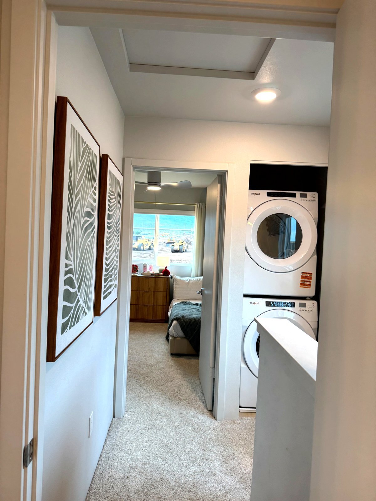 ahakea-hoopili-hallway-laundry.jpg