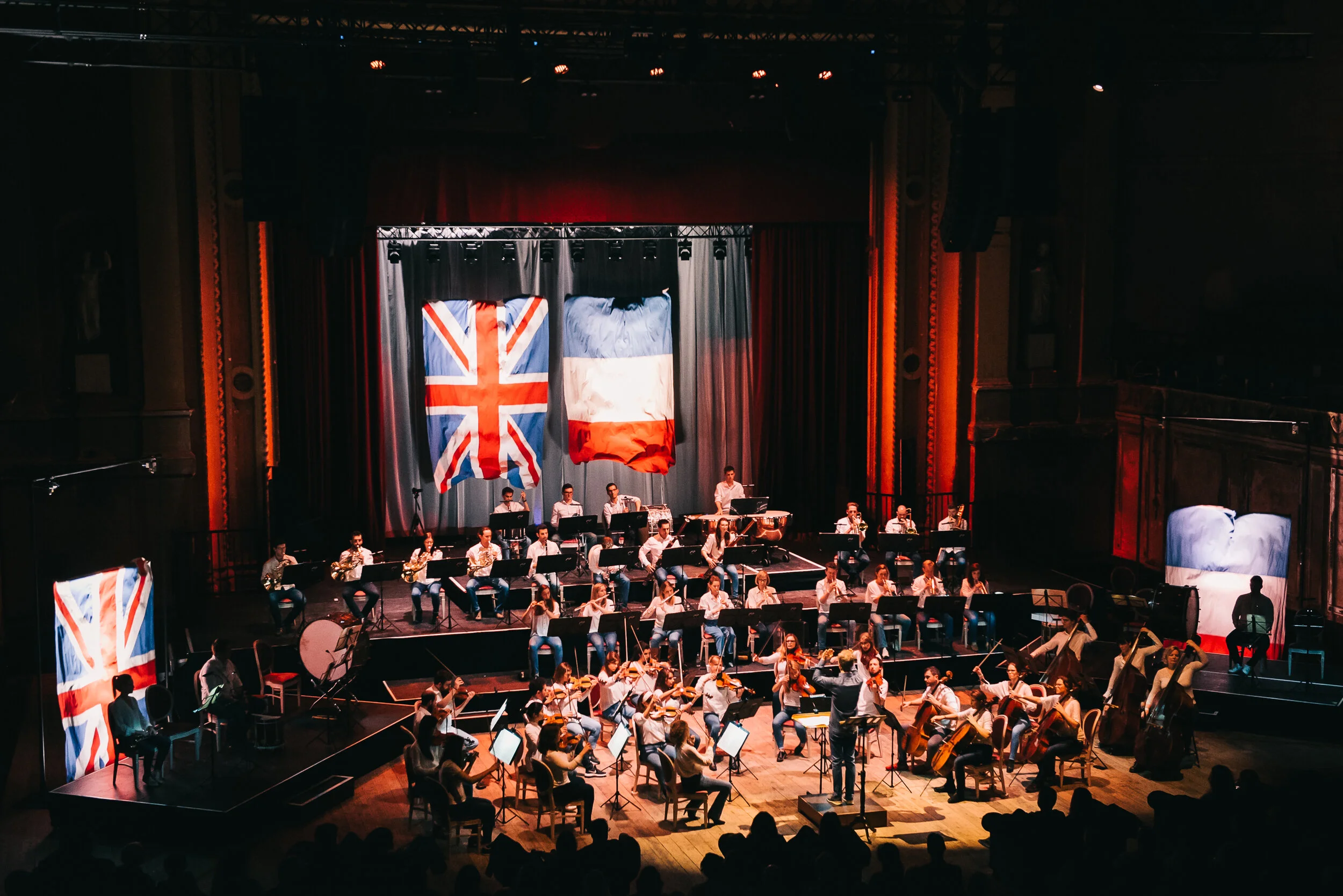 Photography (c) Annabel Staffs.  Design (c) Becky-Dee Travenen