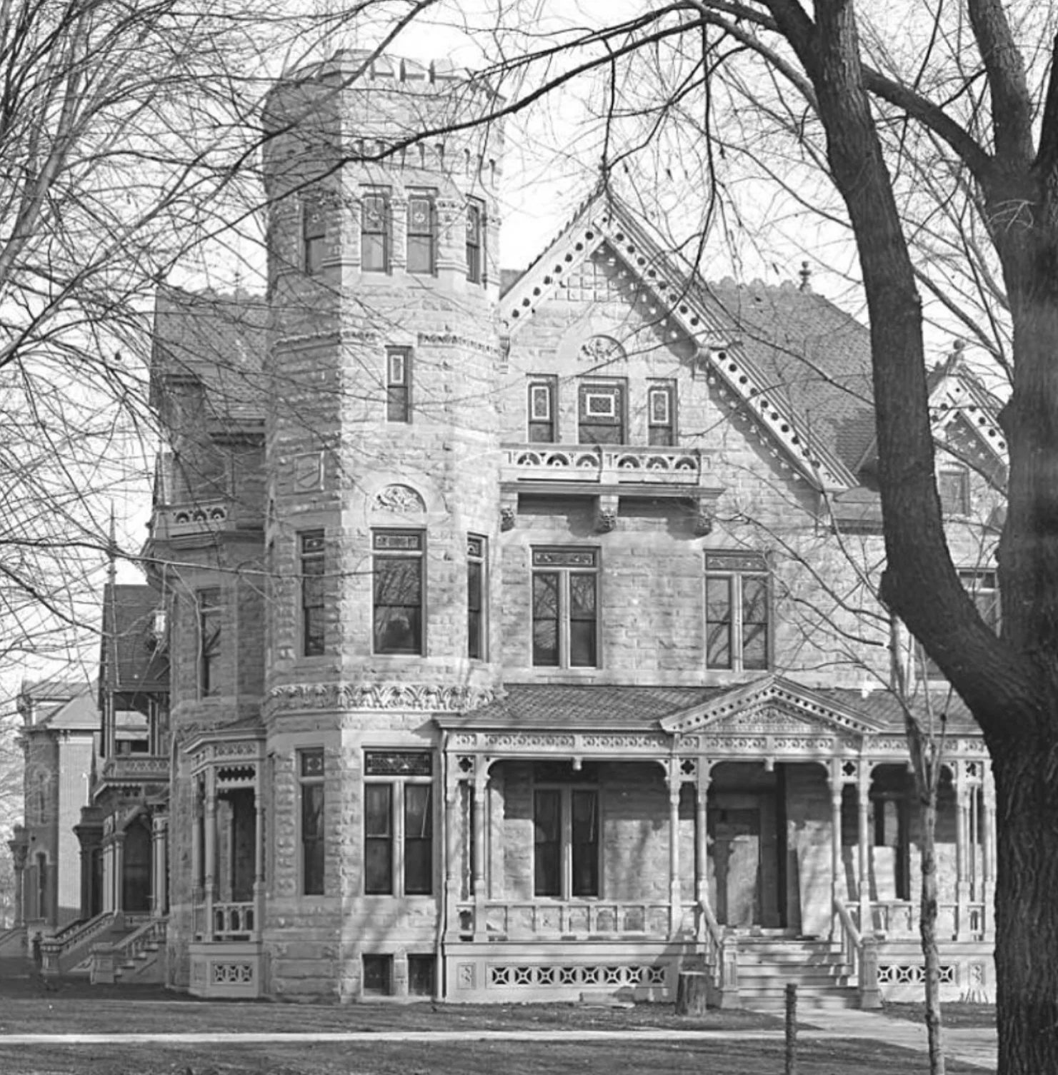 Lost Mansions of the Gilded Age 