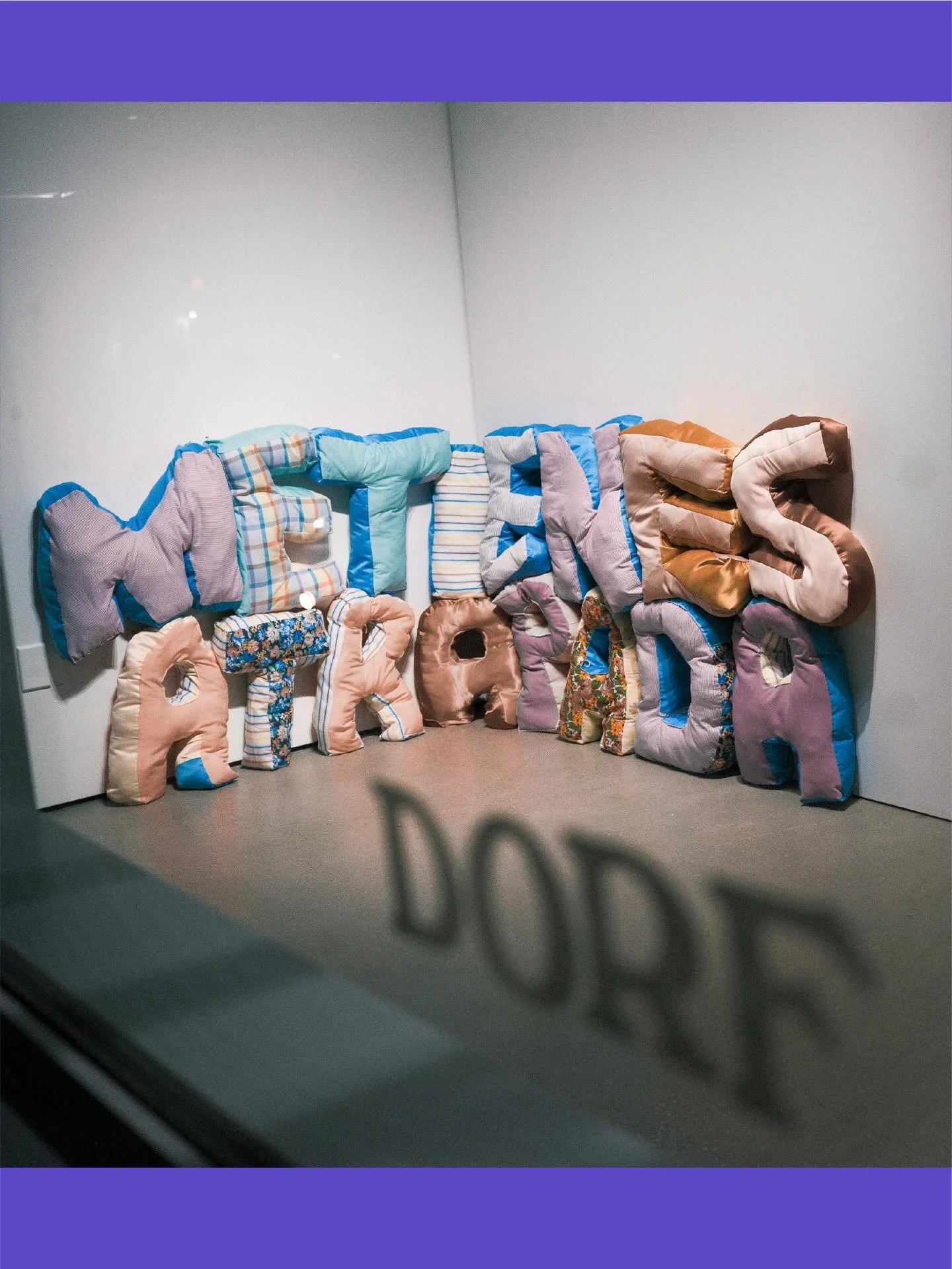 ✨ Huge thanks to everyone who came out to celebrate the opening of 𝙃𝙤𝙢𝙚𝙬𝙖𝙧𝙙 𝘽𝙤𝙪𝙣𝙙, a group exhibition featuring Josue Bessiake (@josuebessiake), Esther Marie Hall (@esther___rehtse), and B&aacute;rbara Mi&ntilde;arro (@barbaraminarro), e