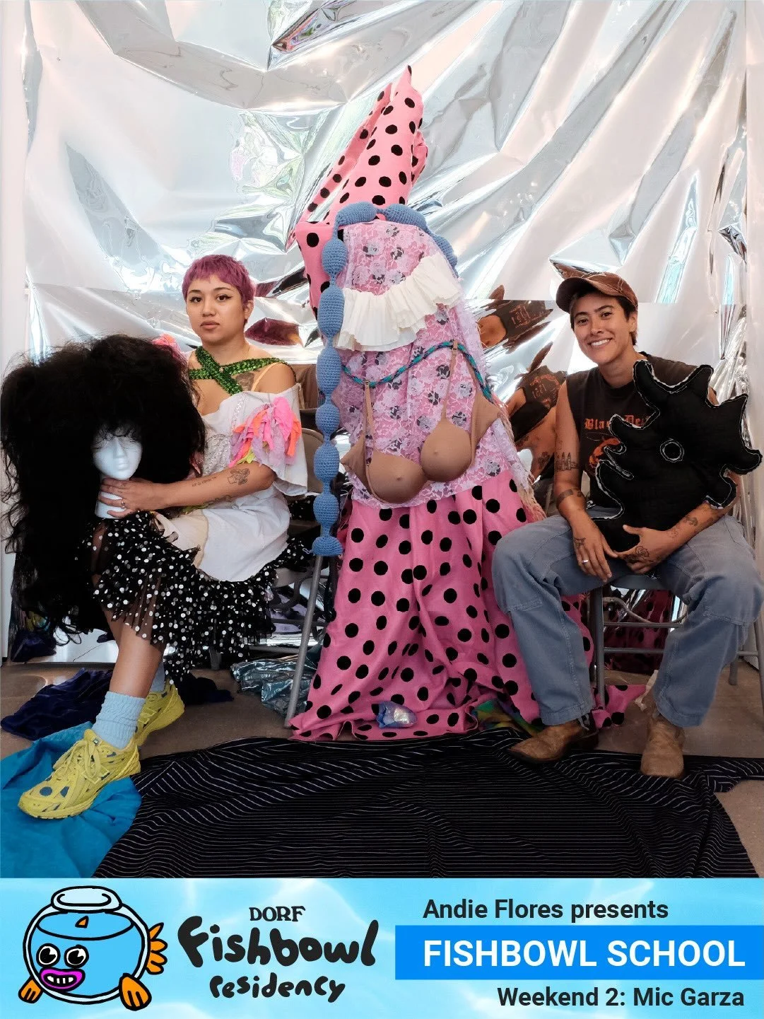 The second weekend of Fishbowl School was a splash! 💦 Inaugural Fishbowl resident Andie Flores (@bidibidibummer) welcomed artist Mic Garza (@luckyduckkie) into the Fishbowl last Saturday for some play, skill sharing, and to work on creature creation