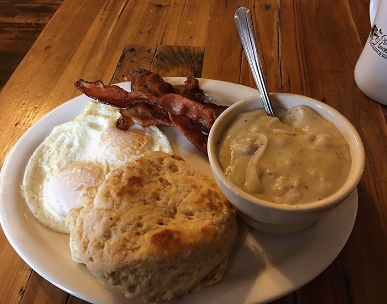 It&rsquo;s a drool-worthy biscuits and gravy kind of morning. 🤤🍽

📷: @biscuits_and_gravy_man