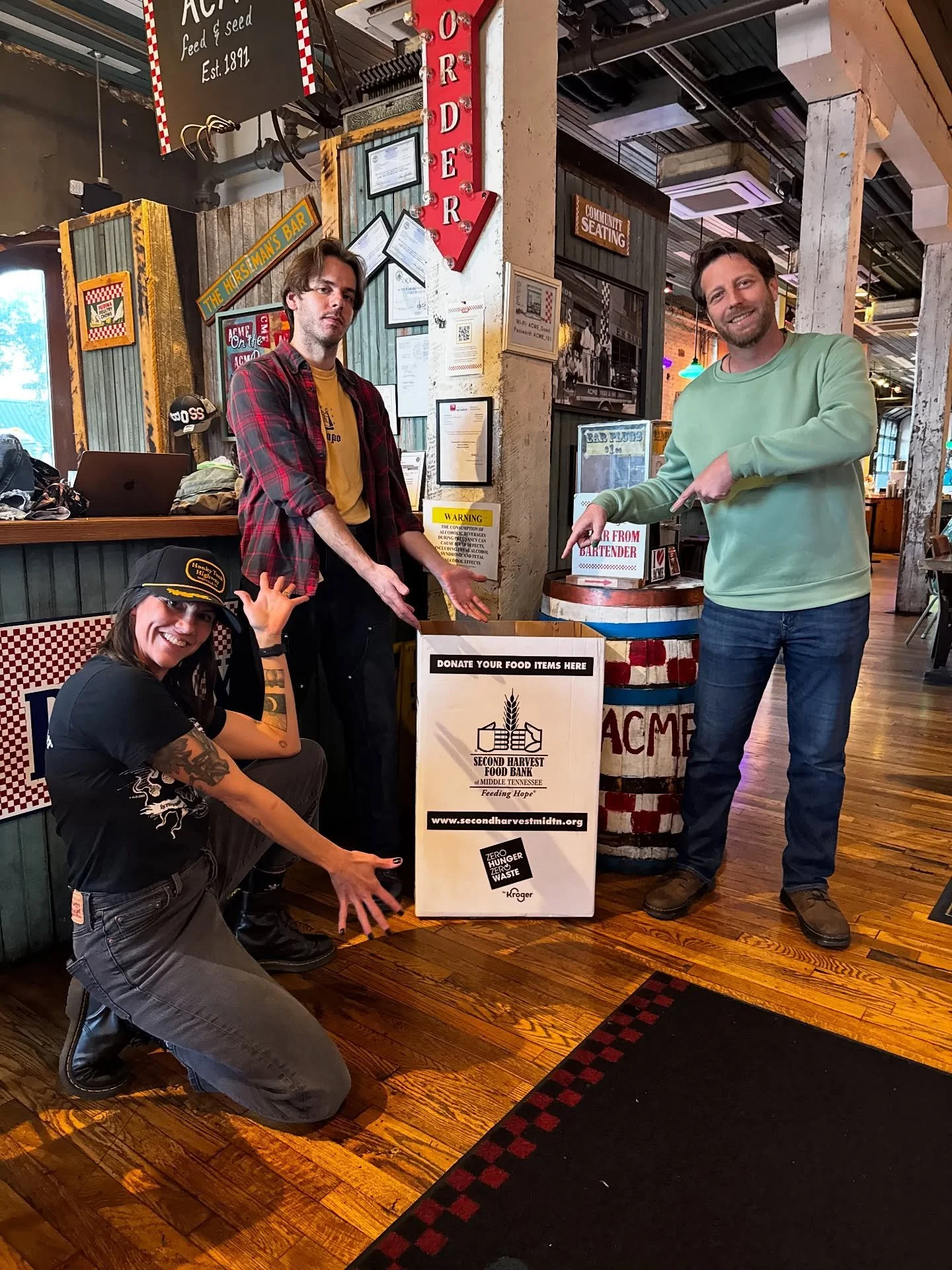 FOOD DRIVE ALERT 🚨 This month, TomKats Hospitality is partnering with our friends at @2harvestmidtn to help our neighbors this holiday season! 

Bring non-perishable food items to any of our properties and receive 10% your food purchase!

Items most