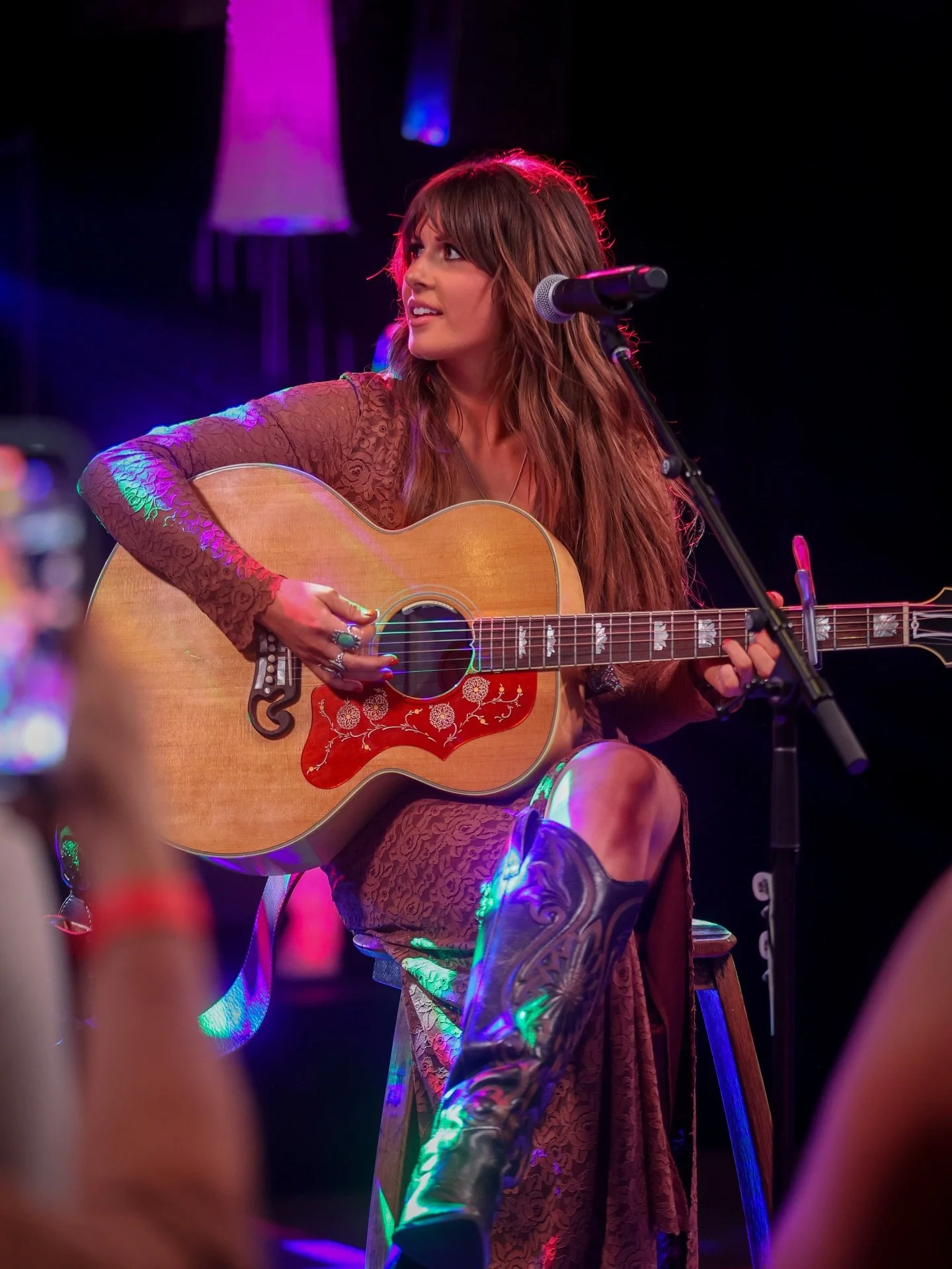 And just like that, @cmamusicfestival is less than a month away! 

Sign up for our email list at the link in our bio to be the first to about CMA Fest happenings. You never know who you&rsquo;re going to see 👀

Photos by @kycahillphotos 

#nashville