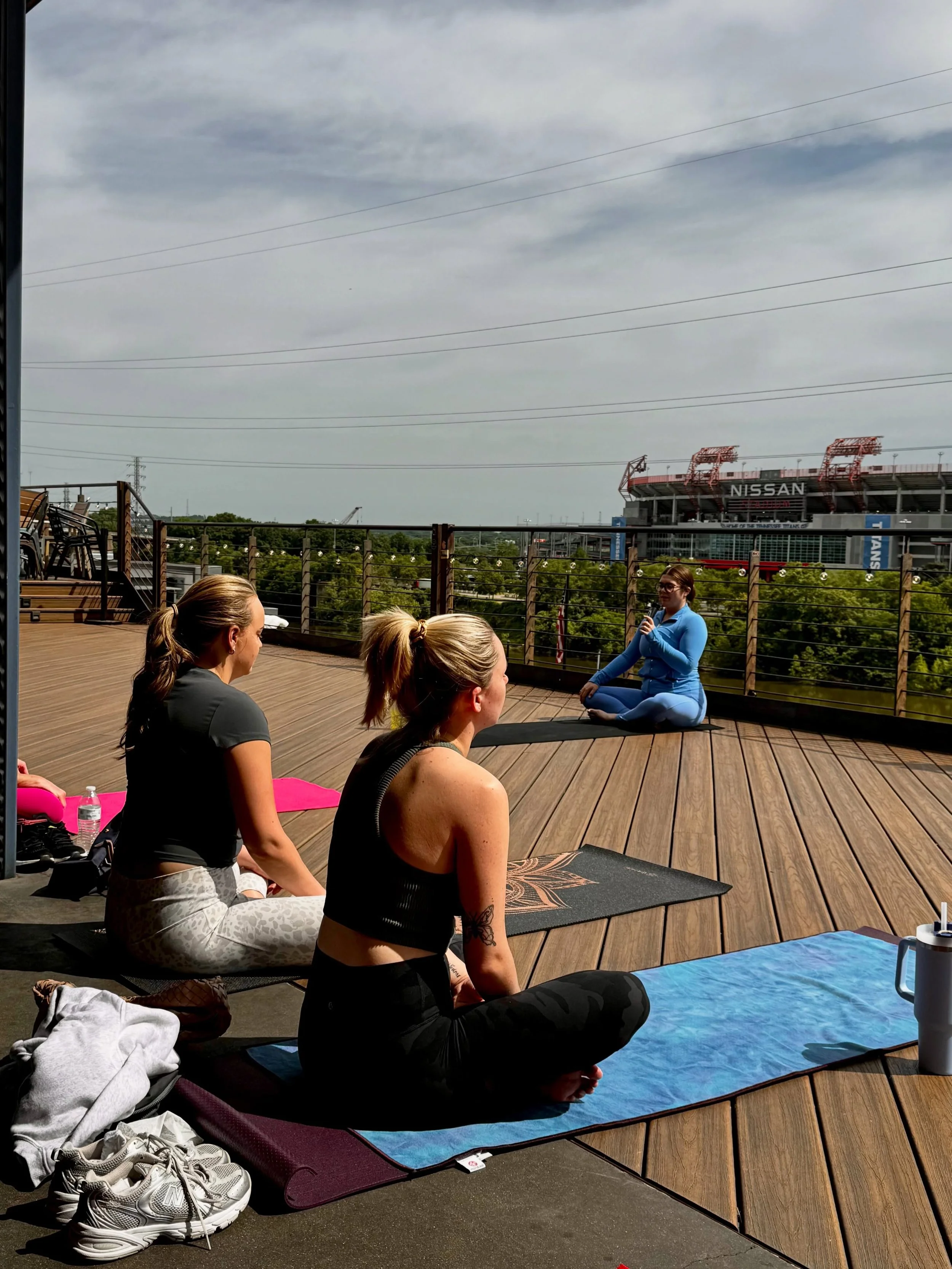 Yoga Buzz is back this Sunday with a 45 minute flow led by @allie_whelan 🧘&zwj;♀️🐝

Join us on our sunny rooftop at 10am! Tickets are just $16 and you can grab them now at the link in bio 👉

With your ticket you will also receive complimentary vou