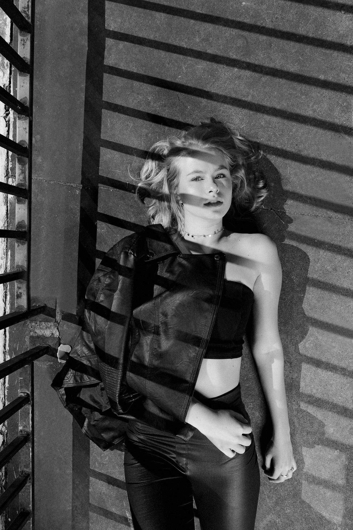 book-model-moda-modelo-street-rua-externa-strobe2.jpg