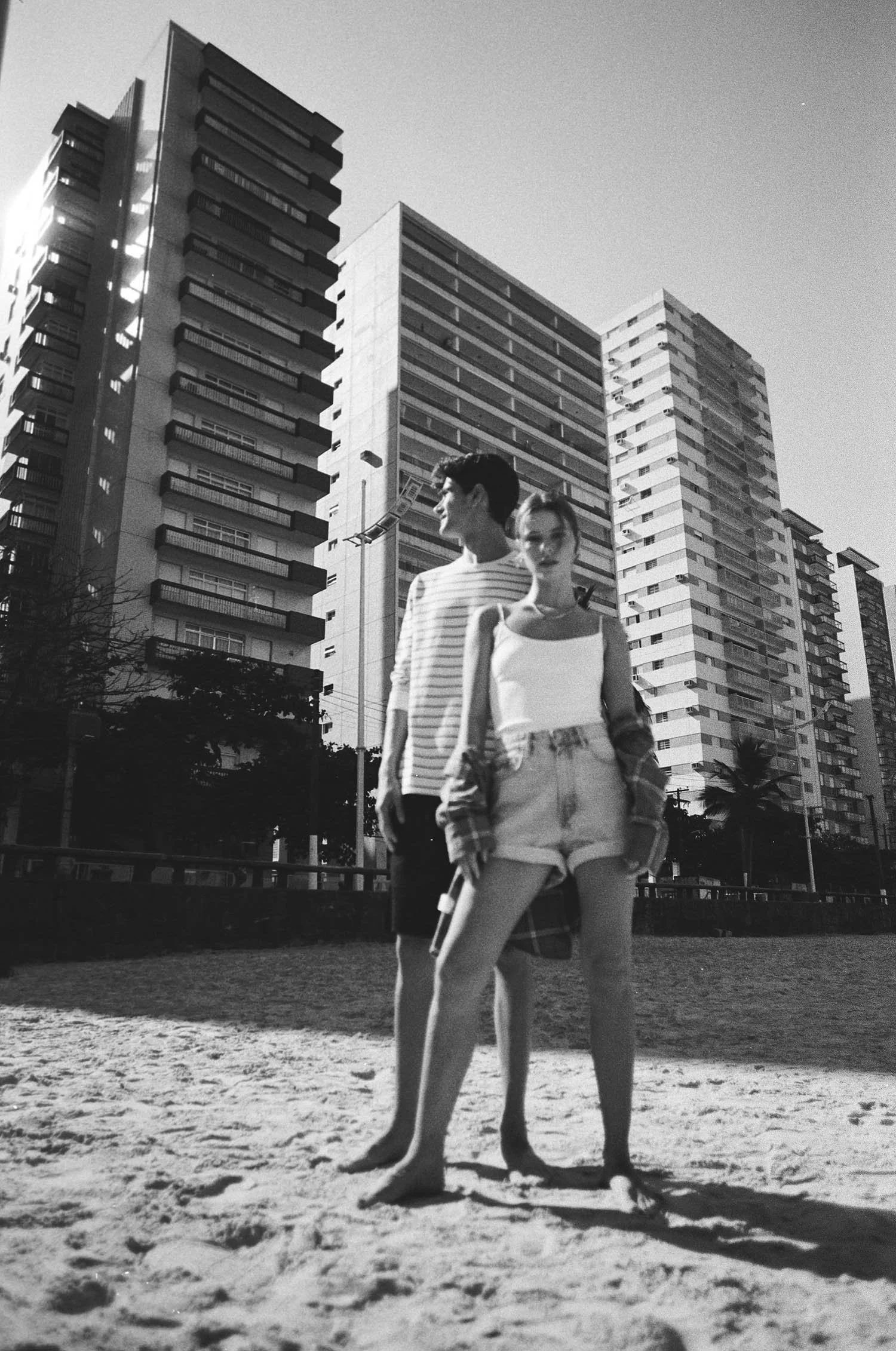 analogic-35mm-liefny-beach1.jpg