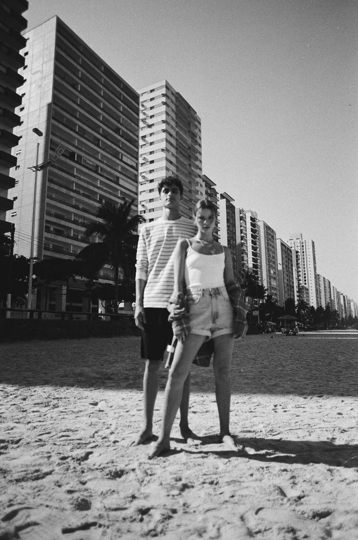 analogic-35mm-liefny-beach2.jpg