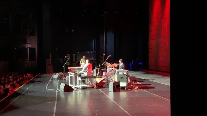 Thank you JZ Festival Shanghai for a wonderful evening with you. A beautiful venue and a great staff and crew who thought of every single detail. #muchgratitude 🙏🏼🙏🏼🙏🏼
@hendokeys 
@drumcatmurray 
.
.
.
.
.
.
video: @milamphotoarts