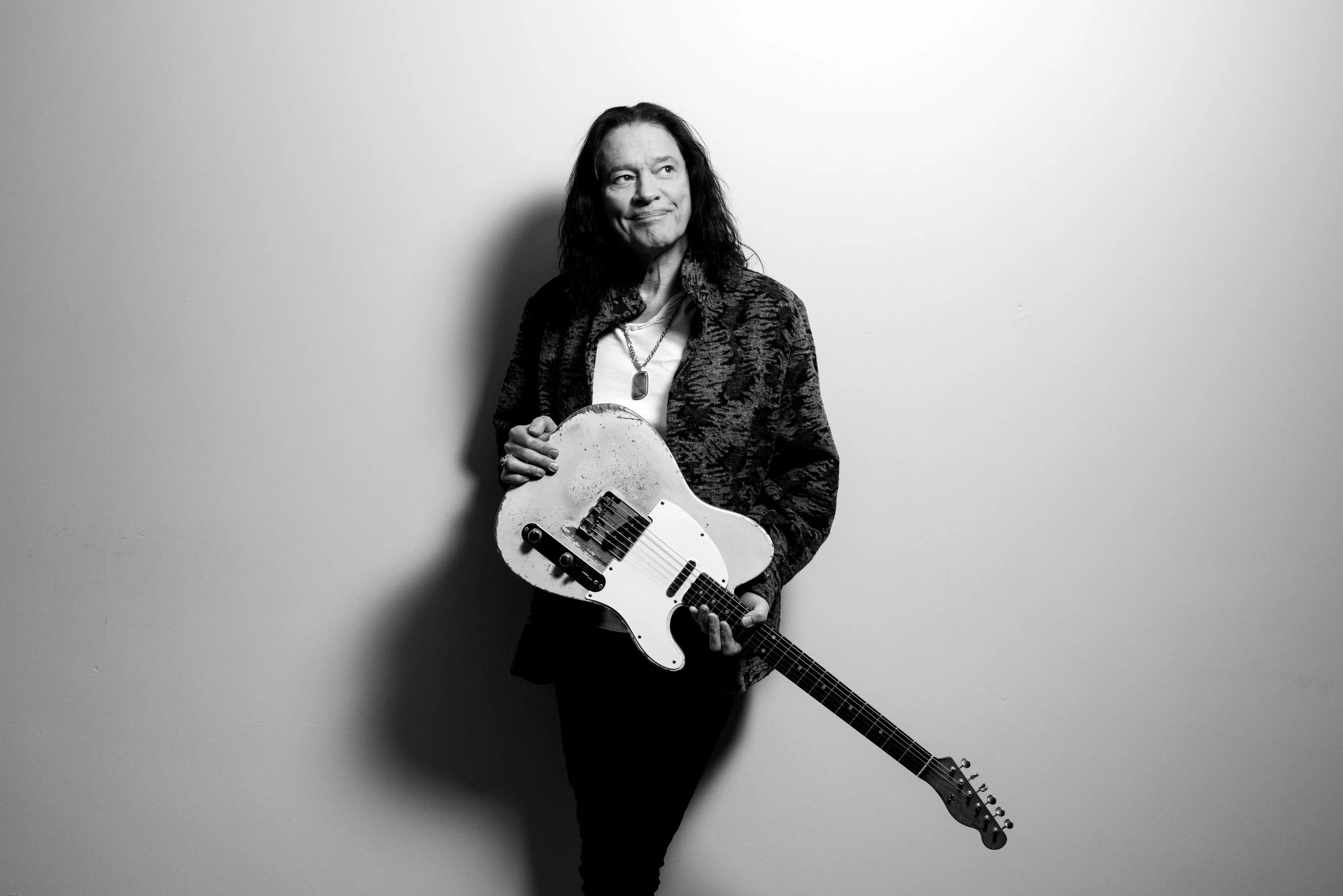 ROBBEN FORD OLYMPIC STUDIOS NOV 25 BLACKHAM IMAGES mono-134.jpg