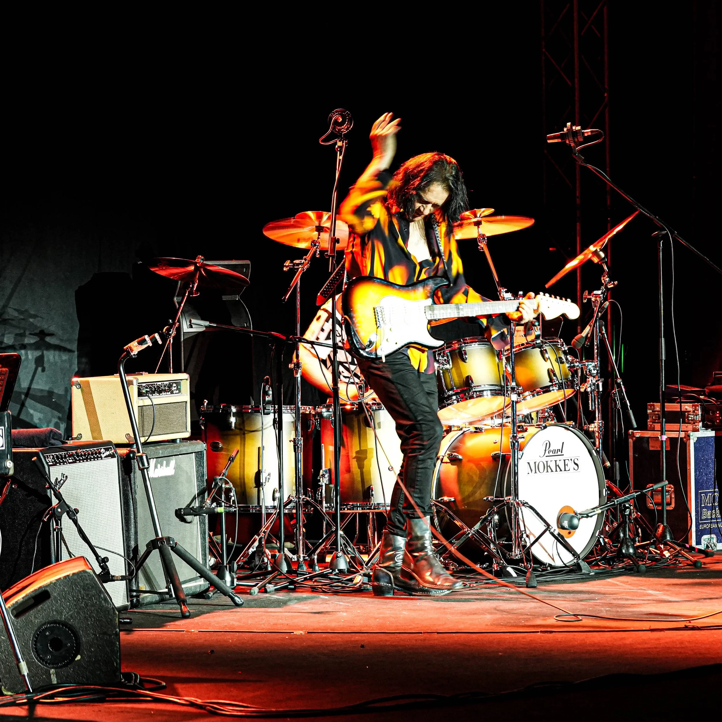 Robben Flame Italy crop square.jpg