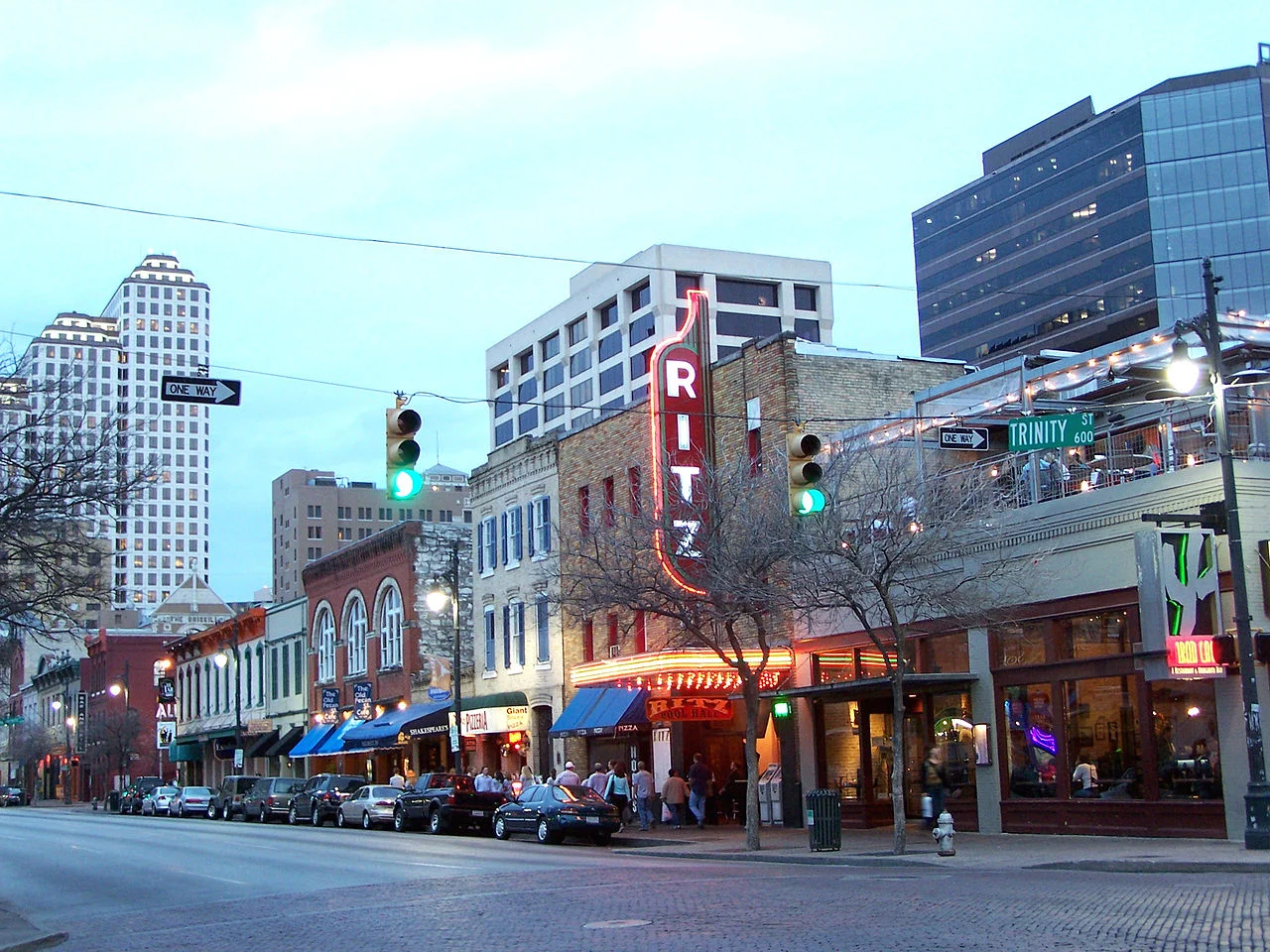6th Street Entertainment District