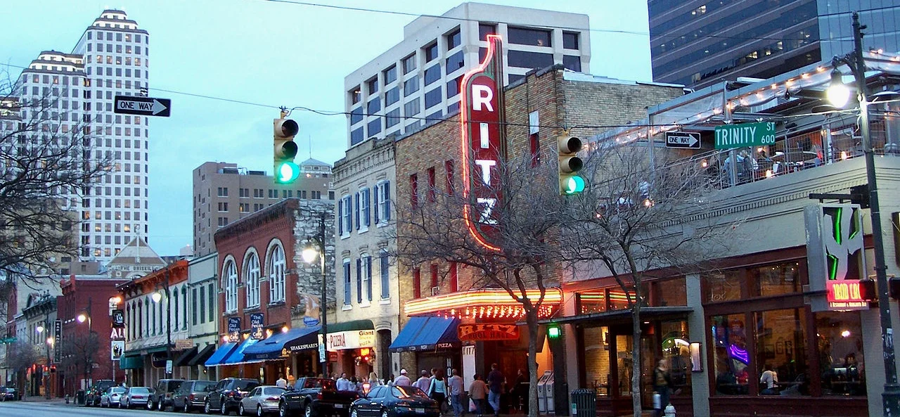 Sixth_Street_Austin.jpg