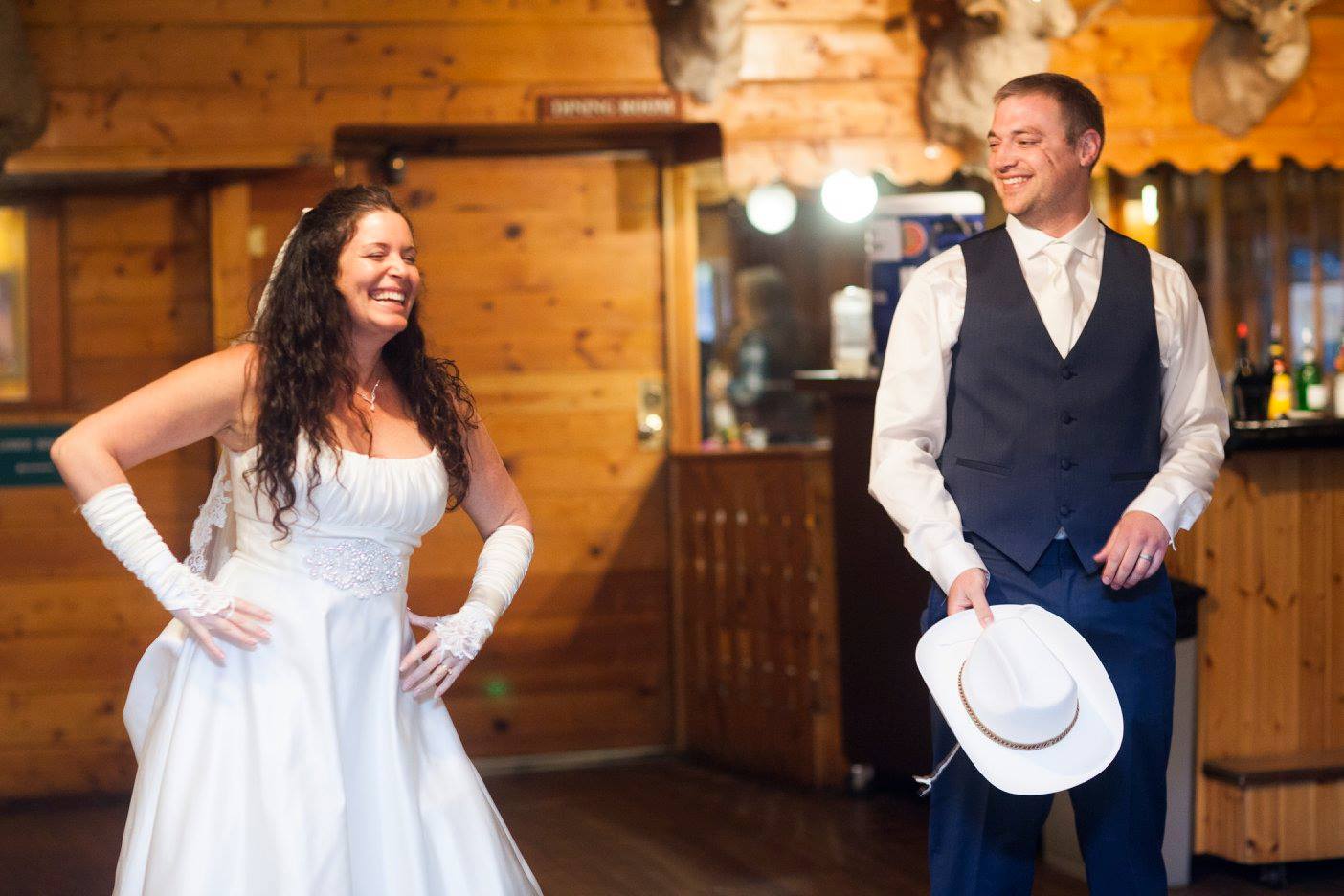 AL wedding dance laughter.jpg