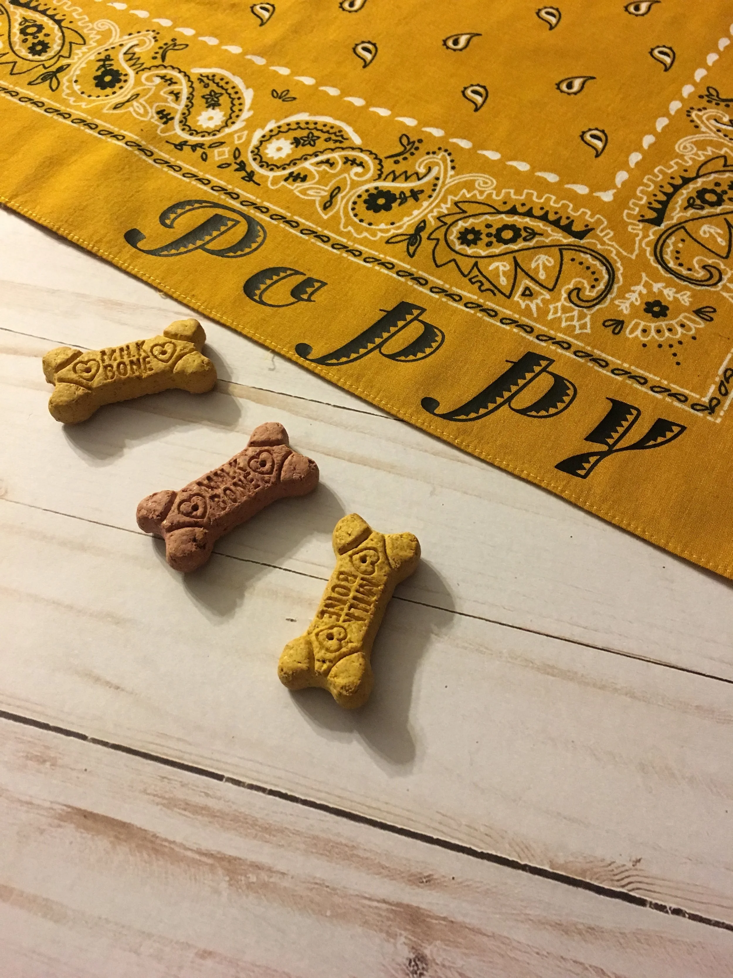 Traditional bandana-amber