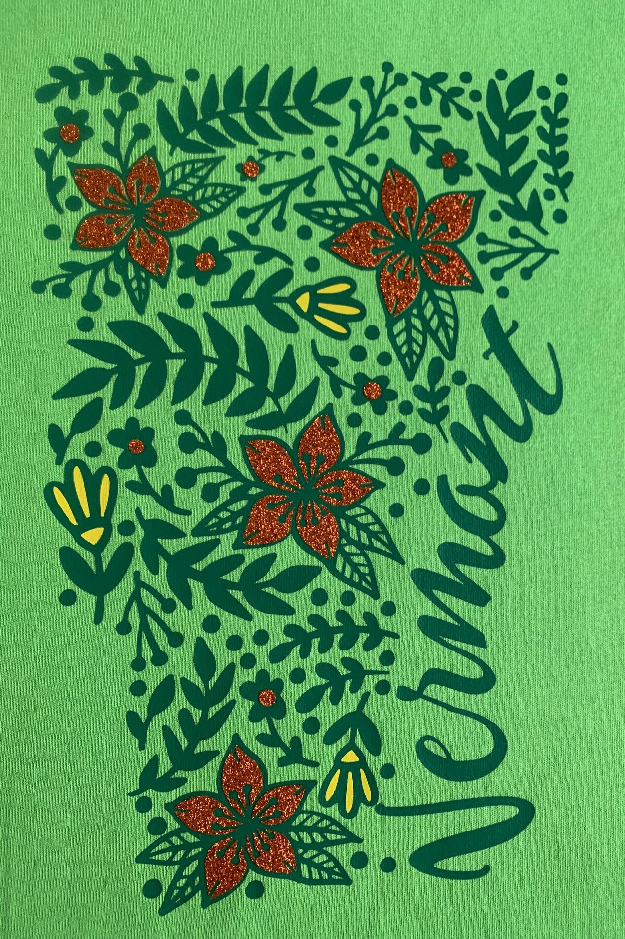 State T-shirt made of flowers