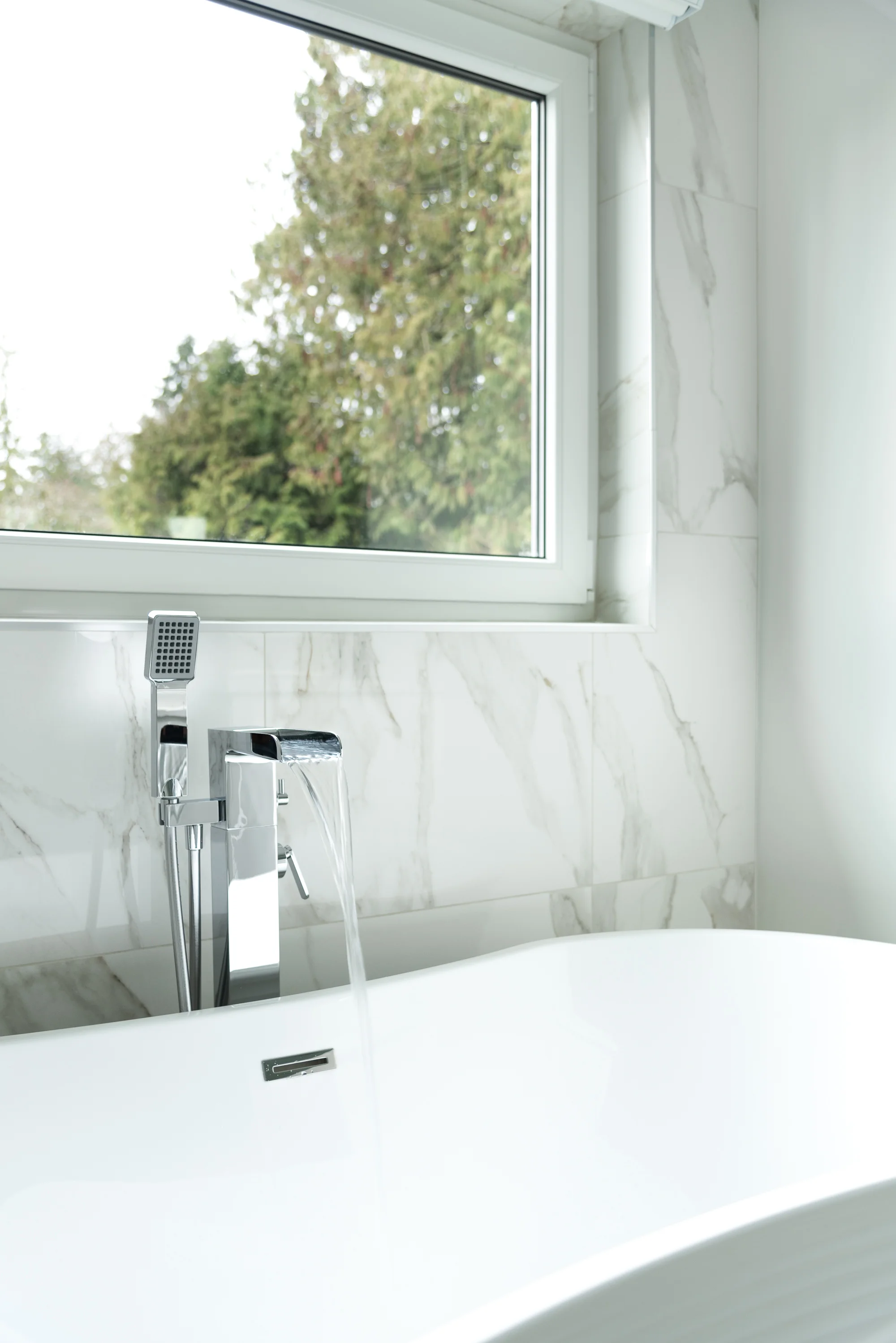 Ensuite 2.jpg