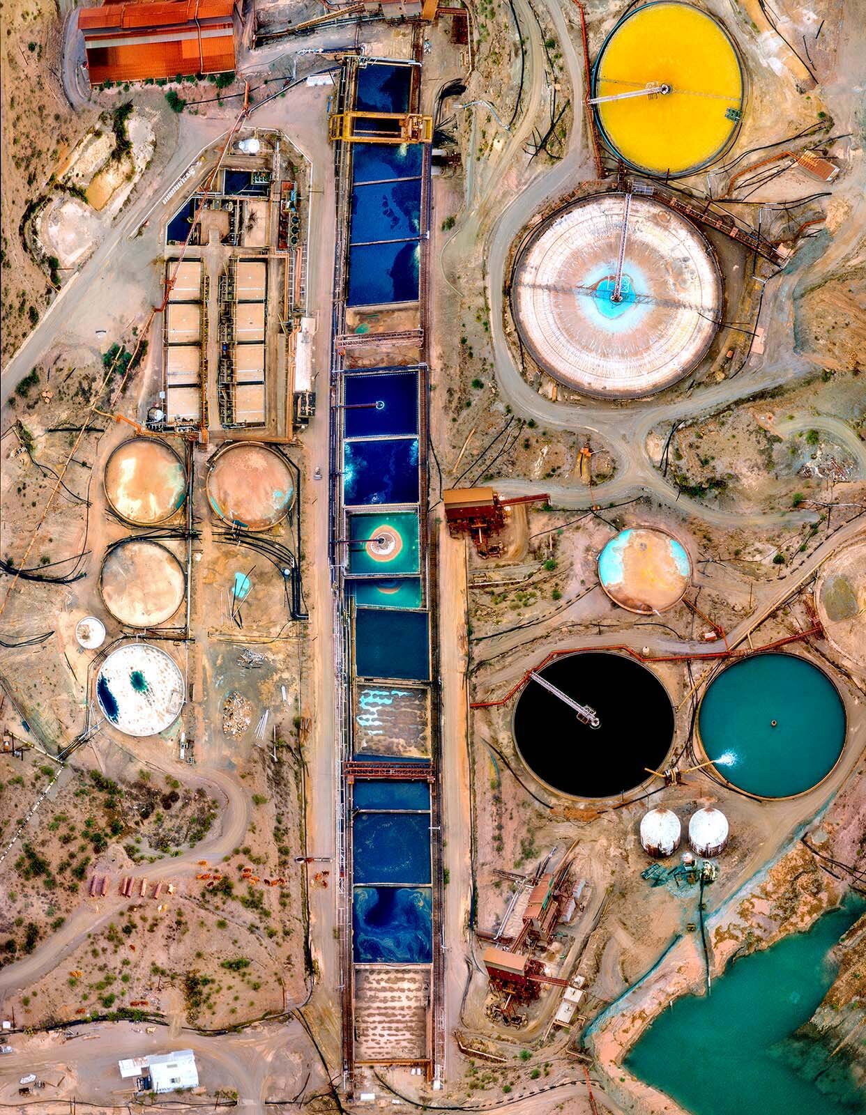 Copper Mine Abstraction with settling and leaching ponds, Ray Mine, AZ