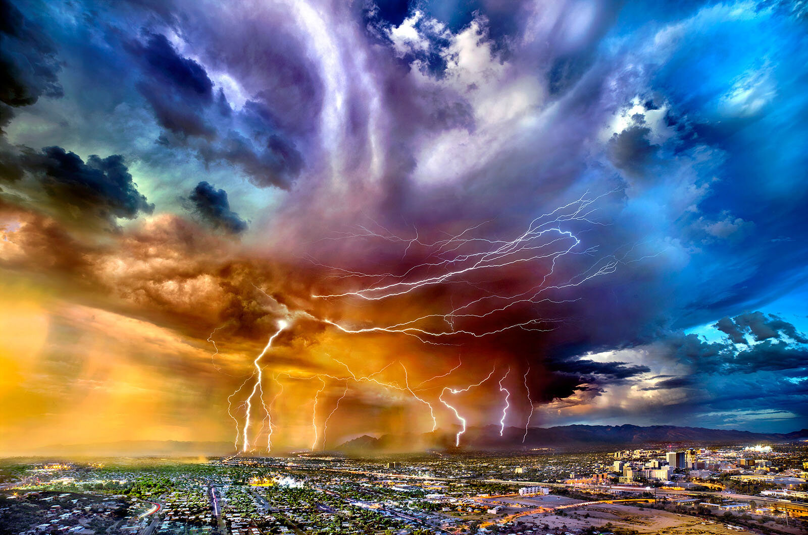 Lightstorm over Tucson, from A-Mtn