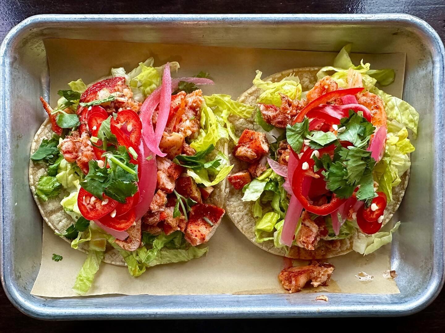 🔥𝔫𝔢𝔴 𝔰𝔭𝔢𝔠𝔦𝔞𝔩𝔰🔥
&bull; LOBSTER TACO - ancho poached lobster, fresno chilies, shredded lettuce, pickled onion, cilantro

 &bull; CRAB CAKE TACO- crab cakes, shredded cabbage, chipotle mayo, green onion