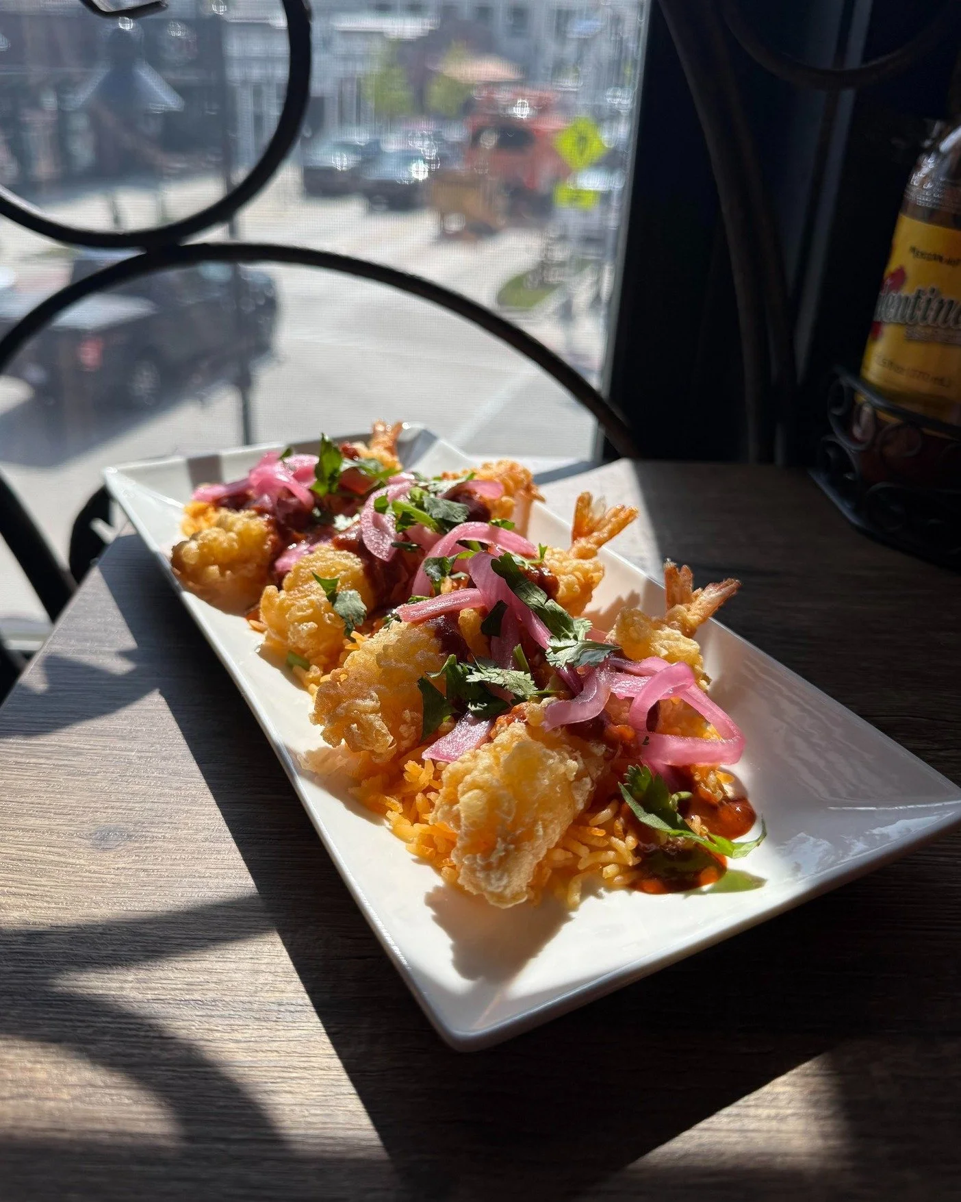 ＰＯＰ－ＵＰ ＳＰＥＣＩＡＬ
𝐆𝐞𝐭 𝐢𝐭 𝐰𝐡𝐢𝐥𝐞 𝐢𝐭 𝐥𝐚𝐬𝐭𝐬, 𝐢𝐭 𝐰𝐨𝐧𝐭 𝐛𝐞 𝐚𝐯𝐚𝐢𝐥𝐚𝐛𝐥𝐞 𝐥𝐨𝐧𝐠!
𝘀𝗽𝗶𝗰𝘆 𝘁𝗲𝗺𝗽𝘂𝗿𝗮 𝘀𝗵𝗿𝗶𝗺𝗽 - 𝘴𝘦𝘳𝘷𝘦𝘥 𝘰𝘷𝘦𝘳 𝘳𝘪𝘤𝘦. 𝘵𝘰𝘱𝘱𝘦𝘥 𝘸𝘪𝘵𝘩 𝘳𝘦𝘥 𝘰𝘯𝘪𝘰𝘯𝘴 𝘢𝘯𝘥 𝘤𝘪𝘭𝘢𝘯𝘵𝘳𝘰