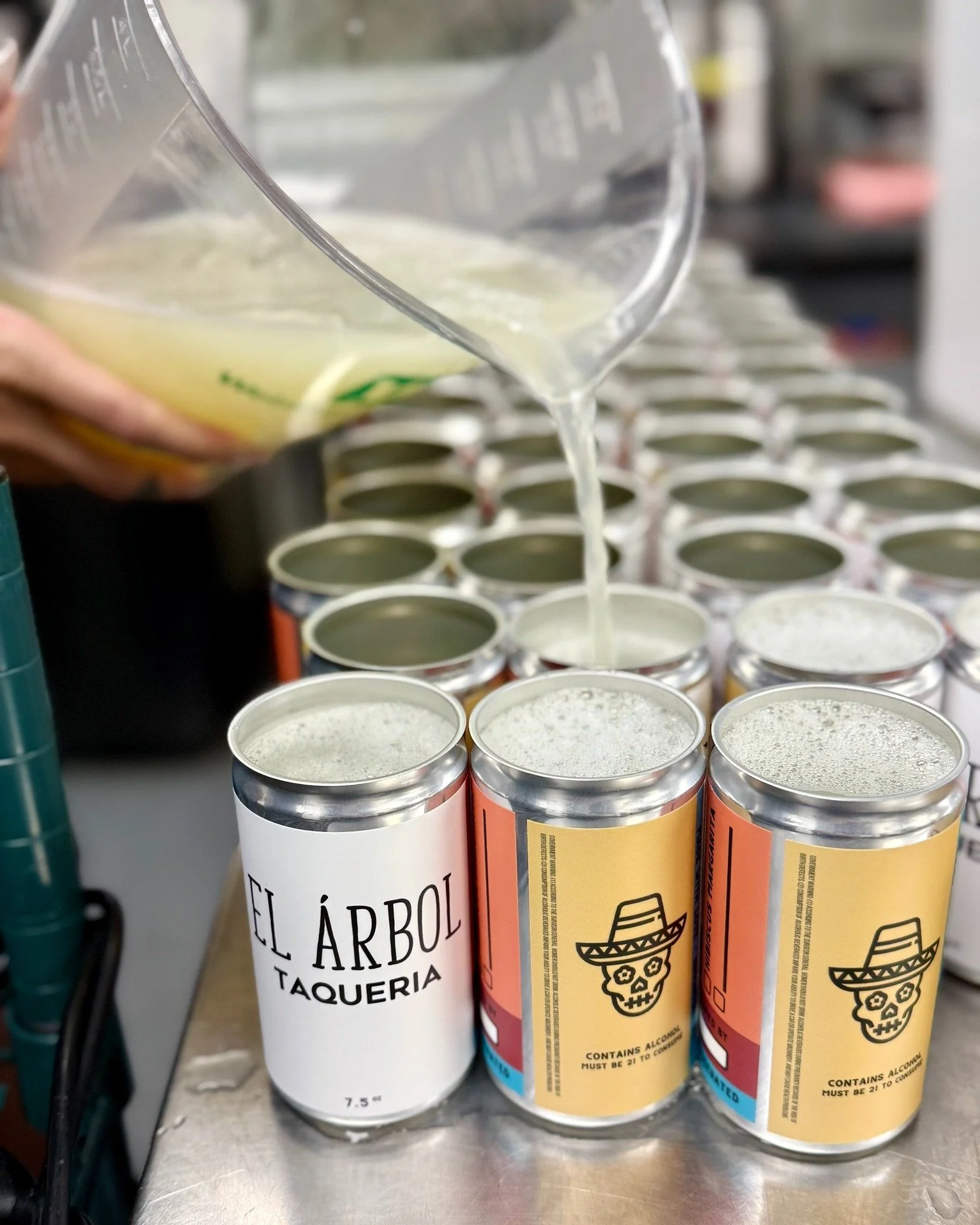 𝗙𝗨𝗡 𝗙𝗔𝗖𝗧 𝗙𝗥𝗜𝗗𝗔𝗬 : Did you know that every single one of our canned margaritas is hand-canned right here in-house? 🙌
From mixing to filling and sealing each can, we do it all ourselves!