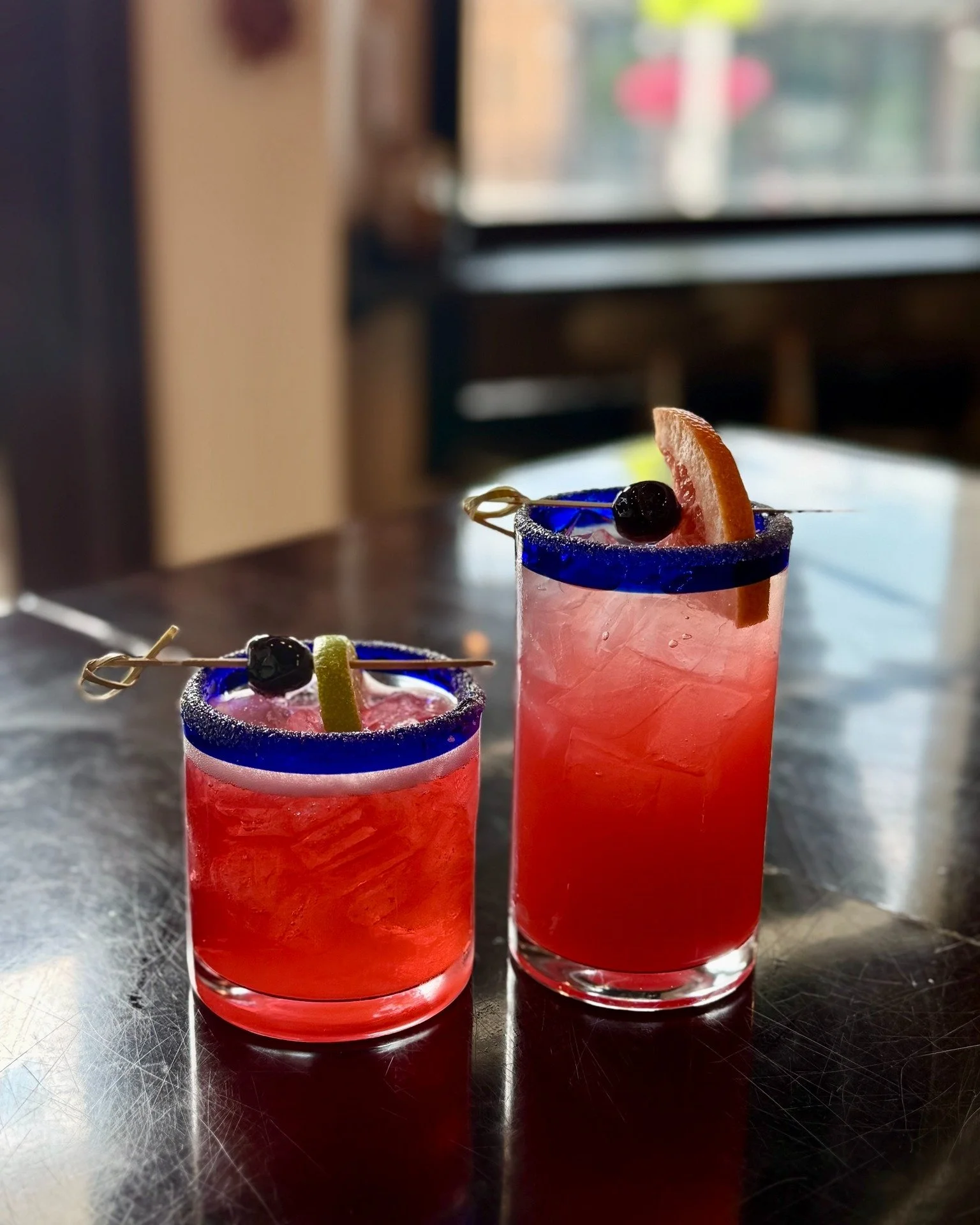 𝗜𝘁 𝗶𝘀 𝗰𝗵𝗲𝗿𝗿𝘆 𝘀𝗲𝗮𝘀𝗼𝗻, 𝘀𝗼 𝘆𝗼𝘂 𝗸𝗻𝗼𝘄 𝘄𝗵𝗮𝘁 𝘁𝗵𝗮𝘁 𝗰𝗮𝗹𝗹𝘀 𝗳𝗼𝗿?
𝗖𝗵𝗲𝗿𝗿𝘆 𝗶𝗻𝗳𝘂𝘀𝗲𝗱 𝘁𝗲𝗾𝘂𝗶𝗹𝗮!
𝘐𝘯𝘵𝘳𝘰𝘥𝘶𝘤𝘪𝘯𝘨 𝘰𝘶𝘳 𝘊𝘩𝘦𝘳𝘳𝘺𝘭𝘪𝘤𝘪𝘰𝘶𝘴 𝘔𝘢𝘳𝘨 𝘢𝘯𝘥 𝘊𝘩𝘦𝘳𝘳𝘺 𝘖𝘯 𝘛𝘰𝘱 𝘗𝘢𝘭𝘰𝘮𝘢!