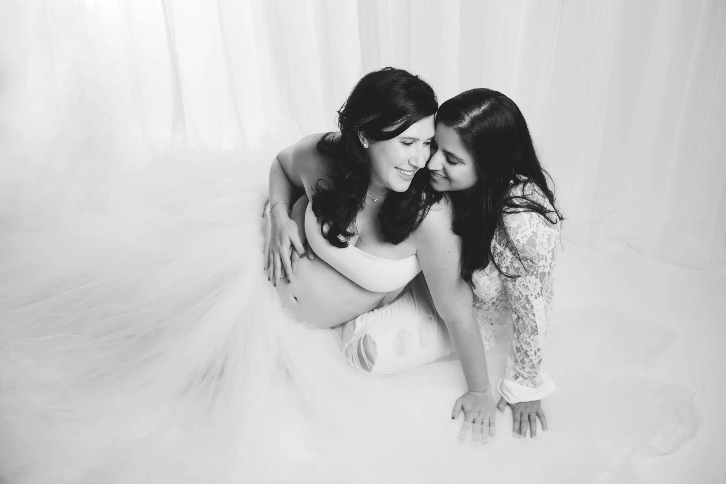 Sydney Maternity Photo Session-7bcopy.jpg