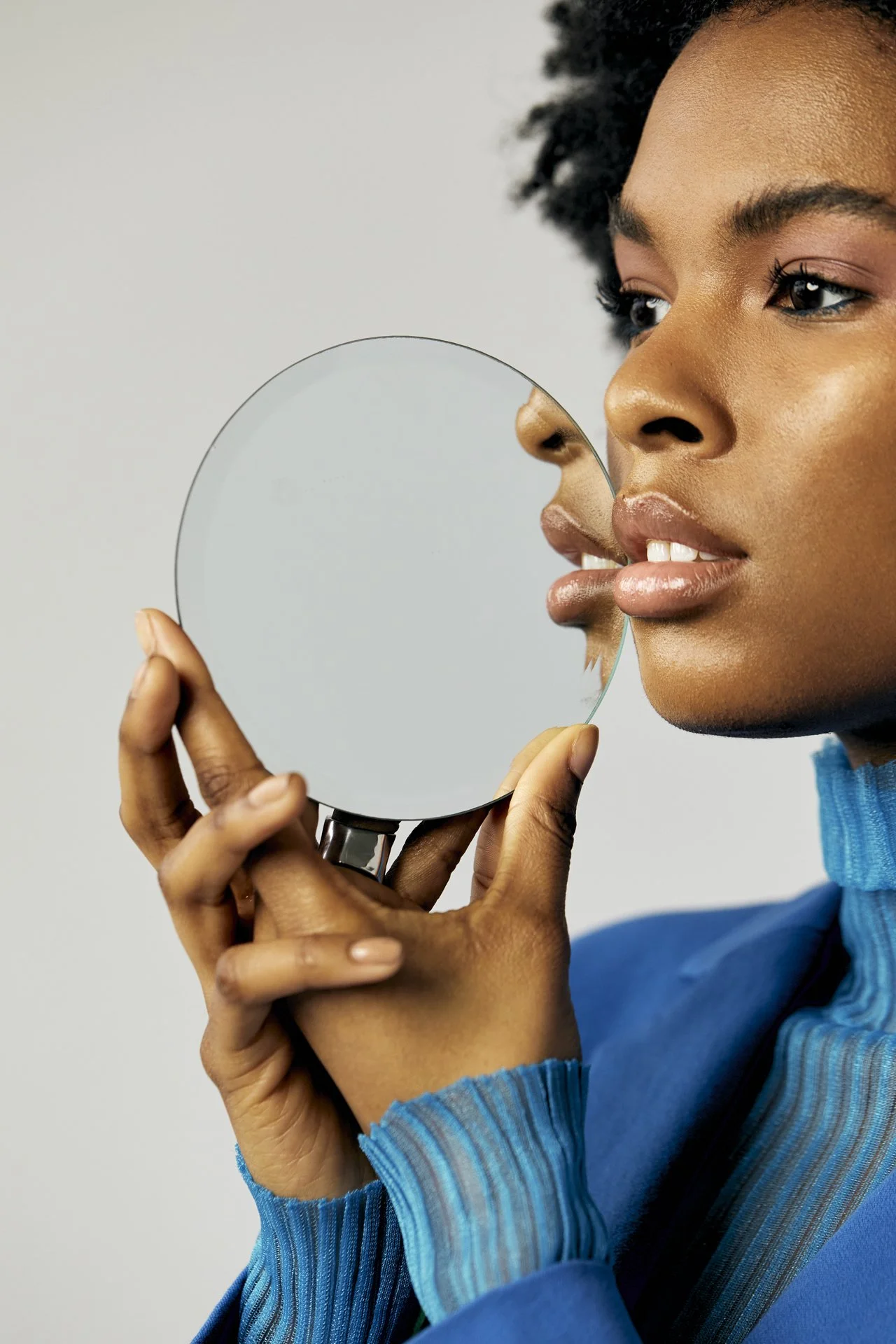 200205_studio_test_sharahya_2476_web 2.JPG