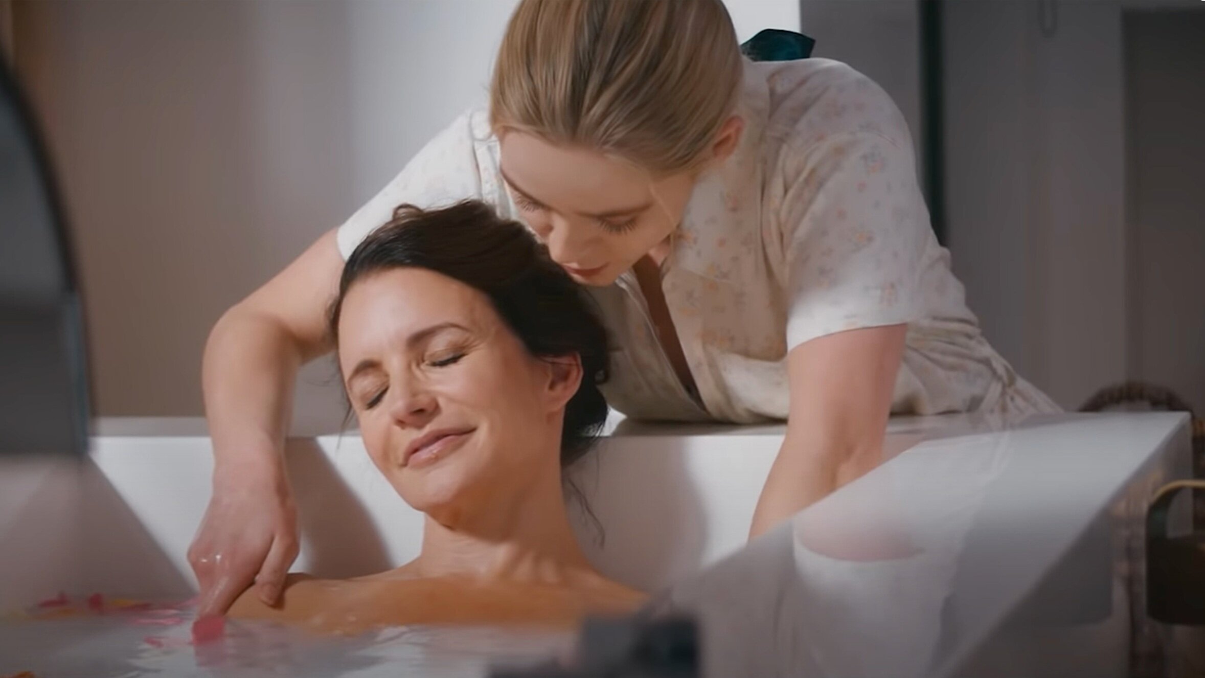 Lesbian Massage Hot