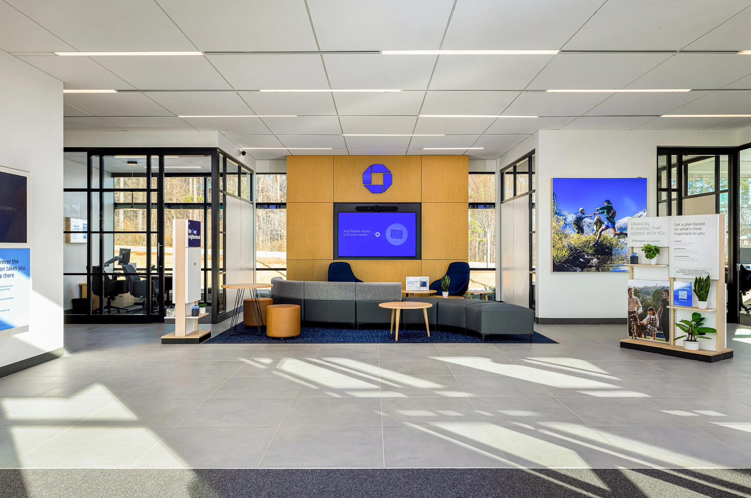 JP Morgan Chase Back - Pittsboro20 FINAL 22_Original ratio_4070x2700_U_50.jpg