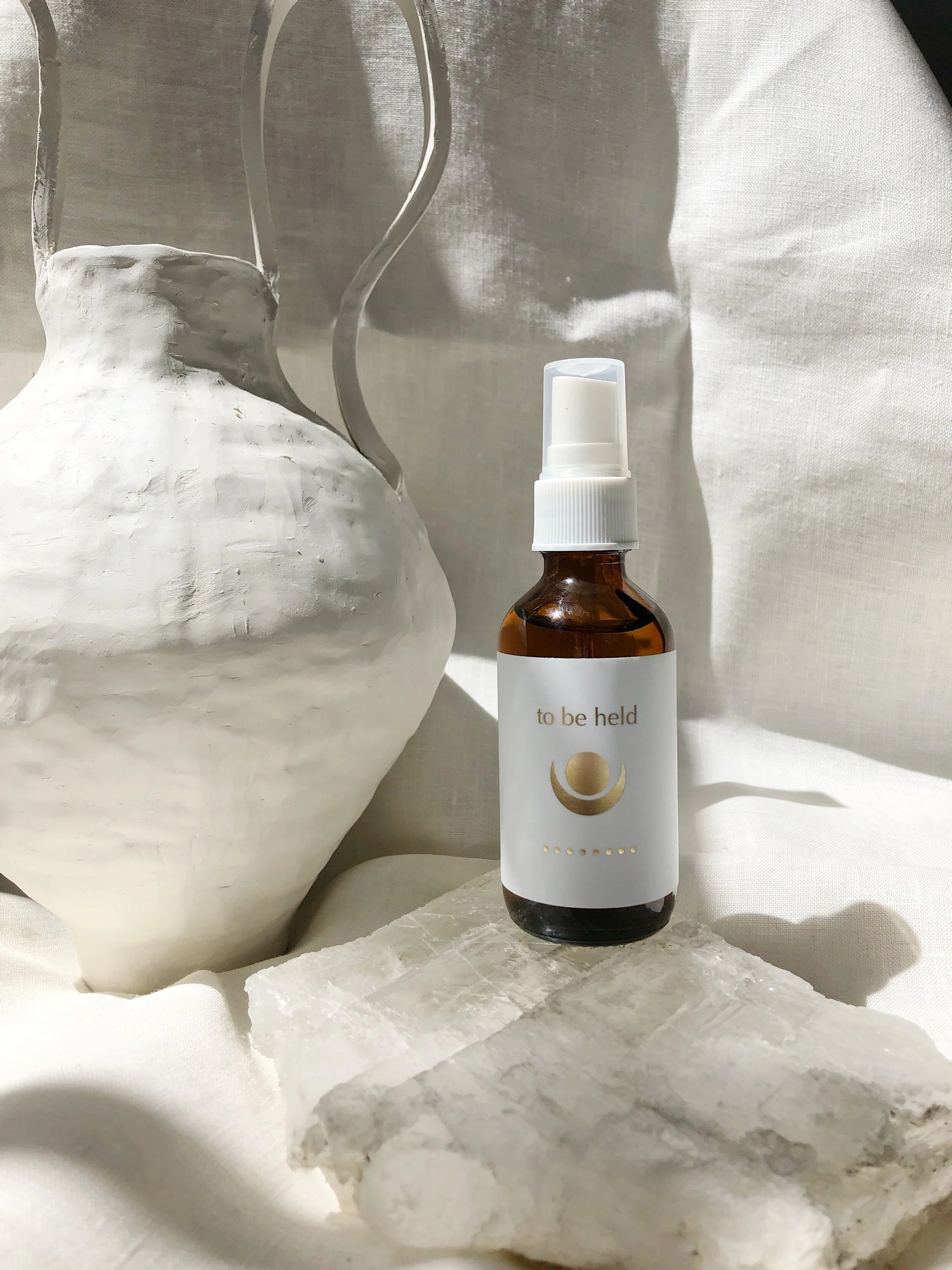 To Be Held Essence Spray