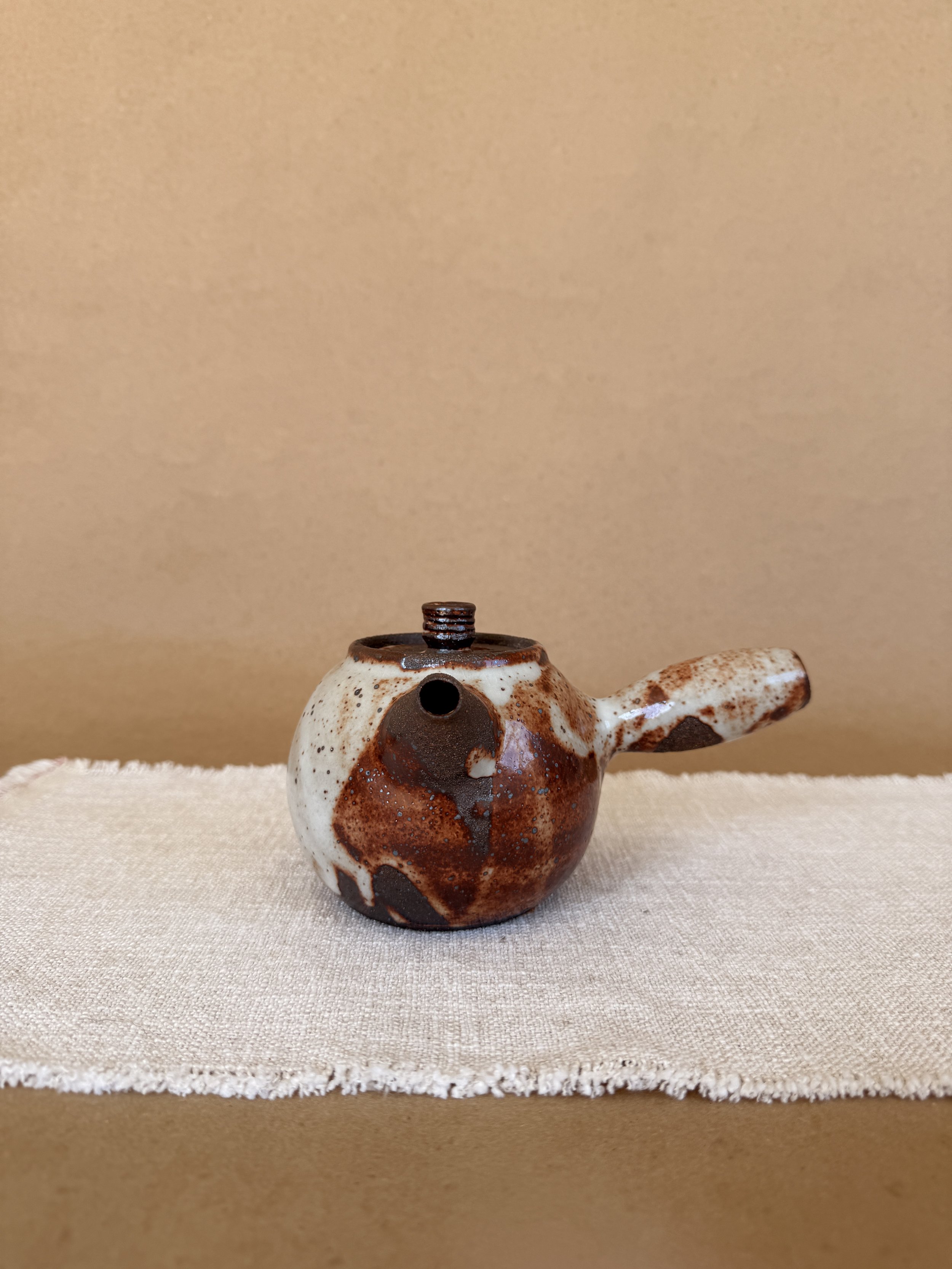 Breathe Teapot (300ml)