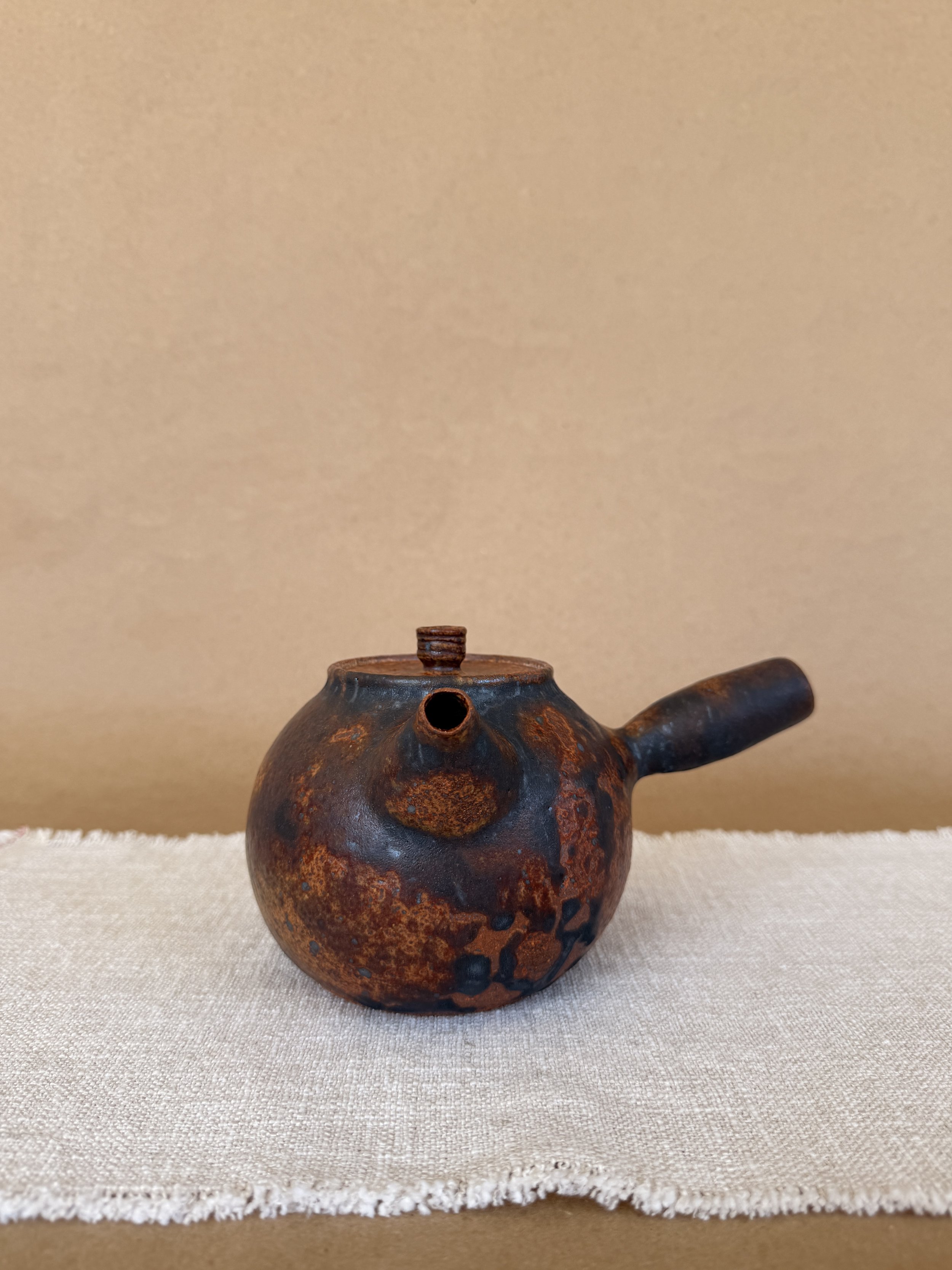 Mystic Teapot (650ml)