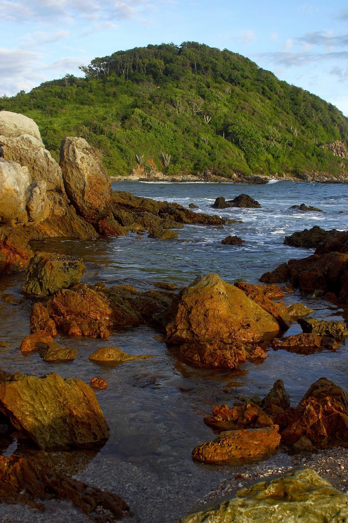 troncones-beach-with-rocks.jpg