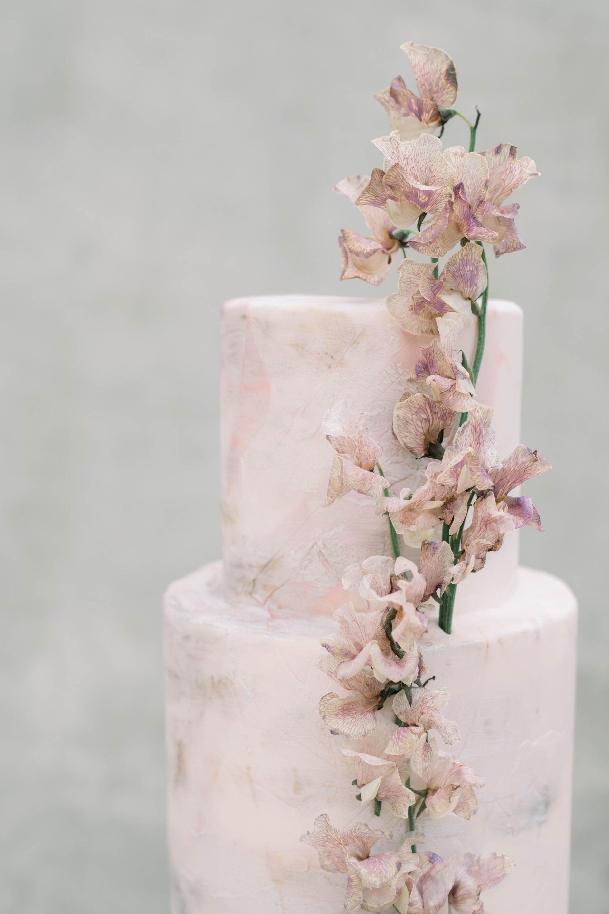 Wedding cake as part of a fine art monochrome wedding with modern touches at the Swan House in Atlanta, Georgia by Liz Andolina