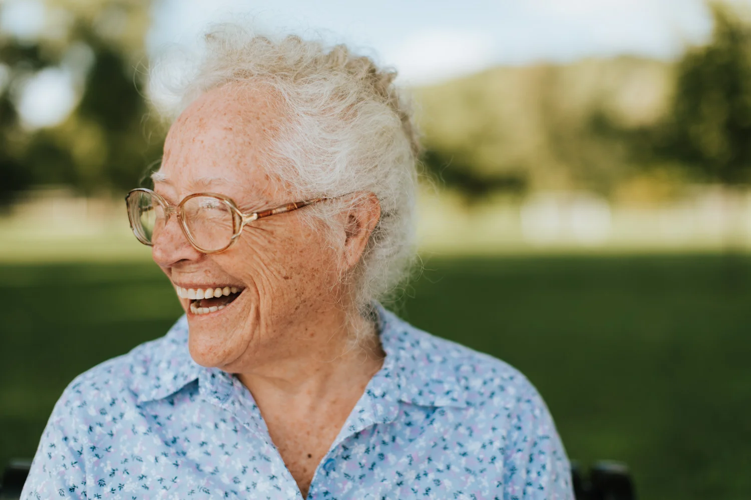 senior-lady-outdoors-12.jpg