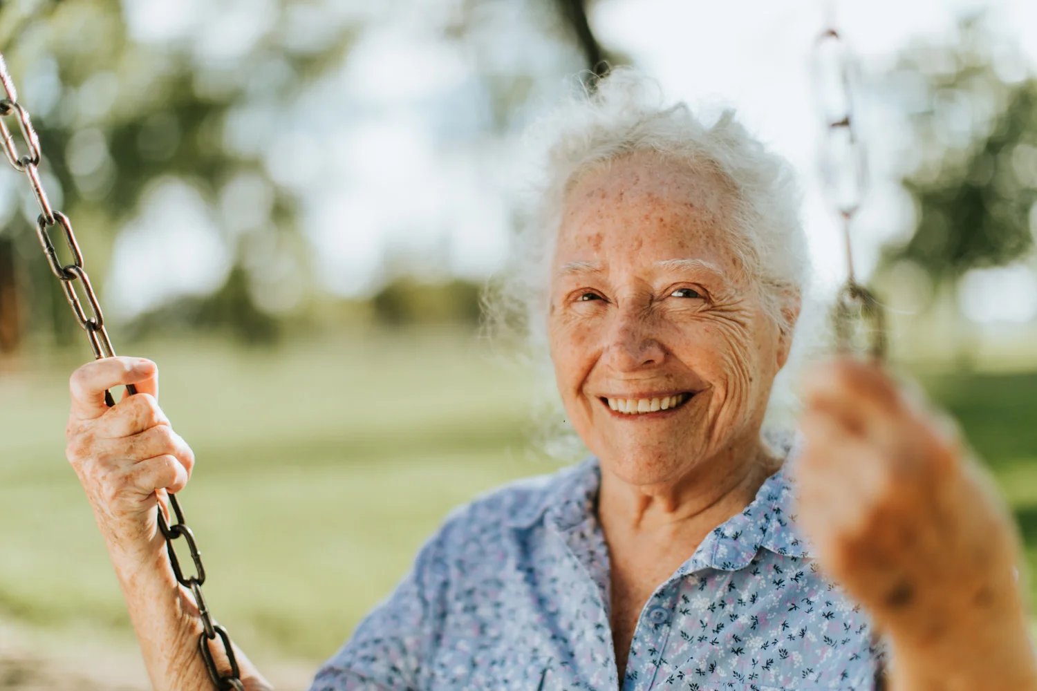senior-lady-outdoors-15.jpg
