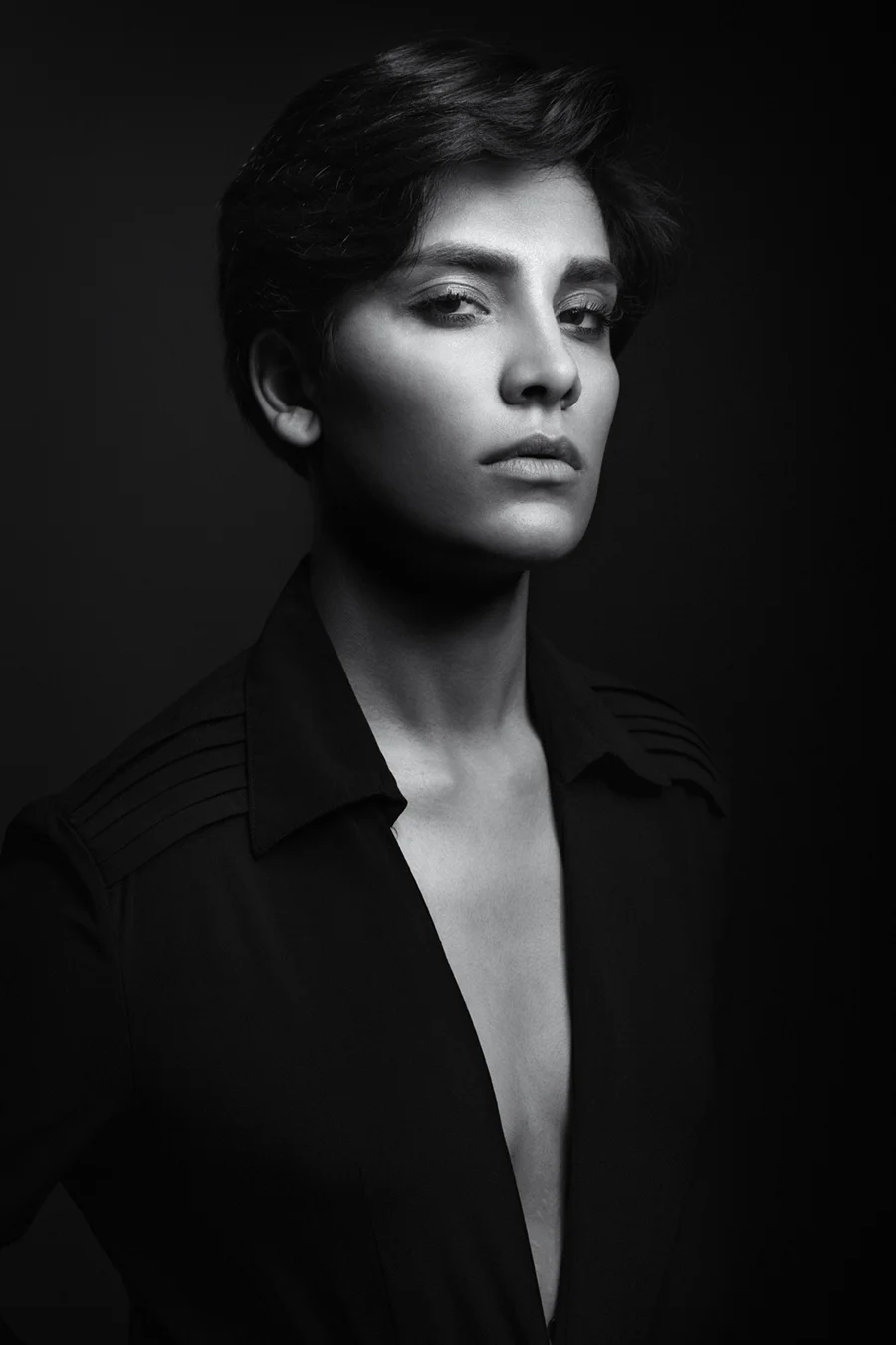 Portrait BW 02.jpg