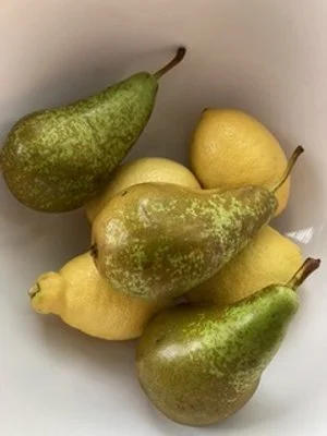 Mulled Pears with Cinnamon & Cloves