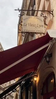 Bonjour Mon Vieil Ami Lyon - I