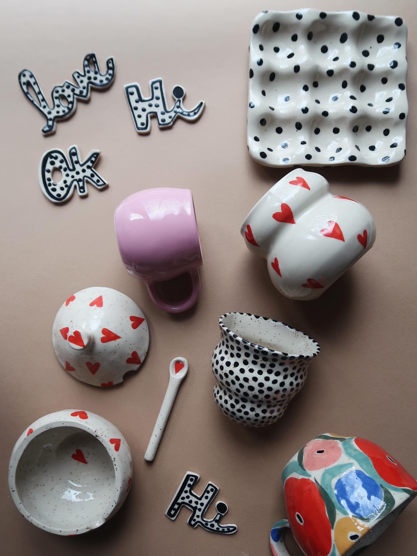 Heute um 10 Uhr f&uuml;r euch auf www.salkeramik.com ❤️

#potteryart #ceramicstudio #handbuiltceramics