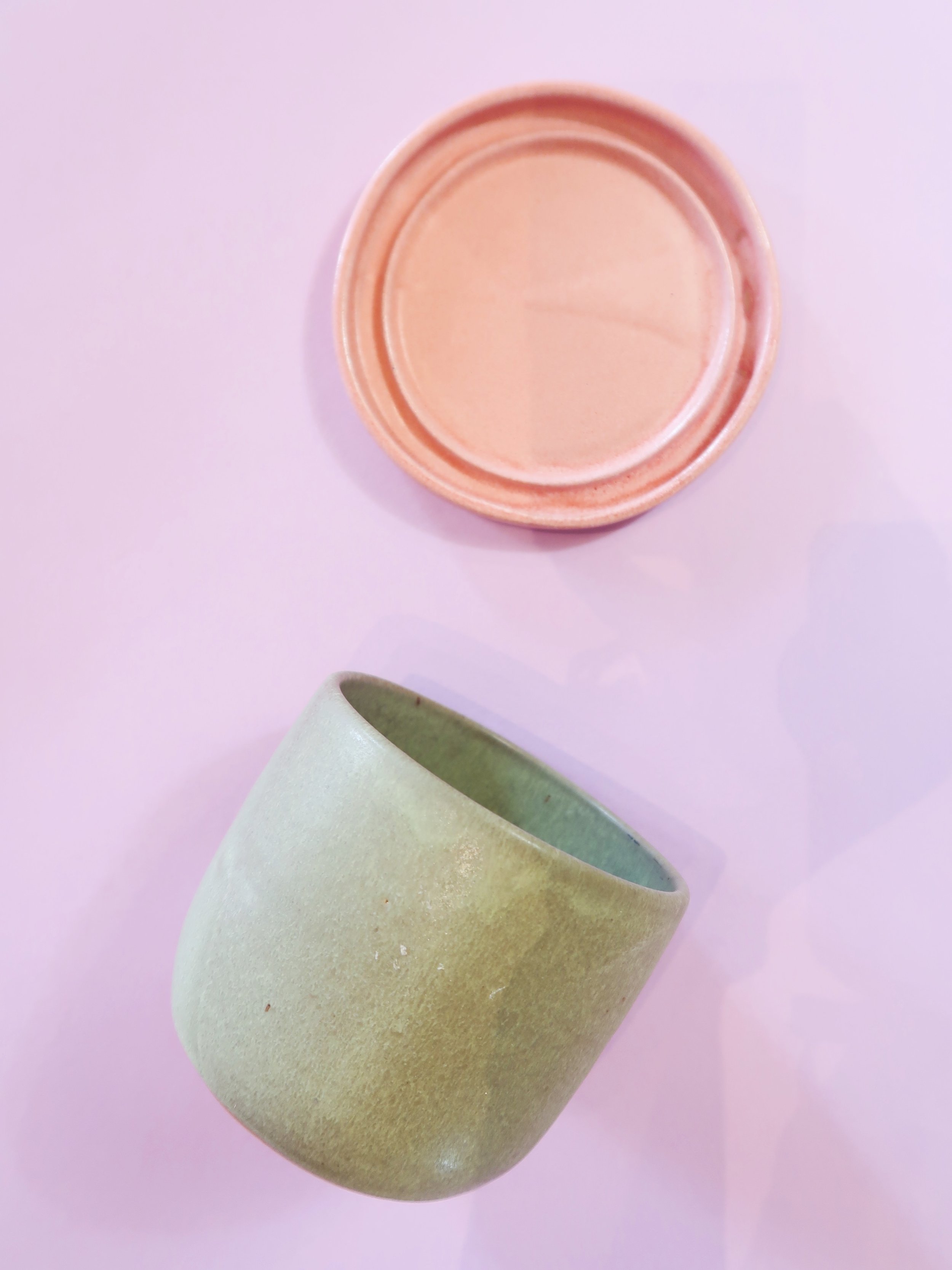 Sehen wir uns gleich? Ich hoffe sehr 🤗
Um 10 Uhr geht es los auf salkeramik.com 🌸

#potterydesign #handgemachtes #keramikliebe #t&ouml;pfern #handbuiltceramics