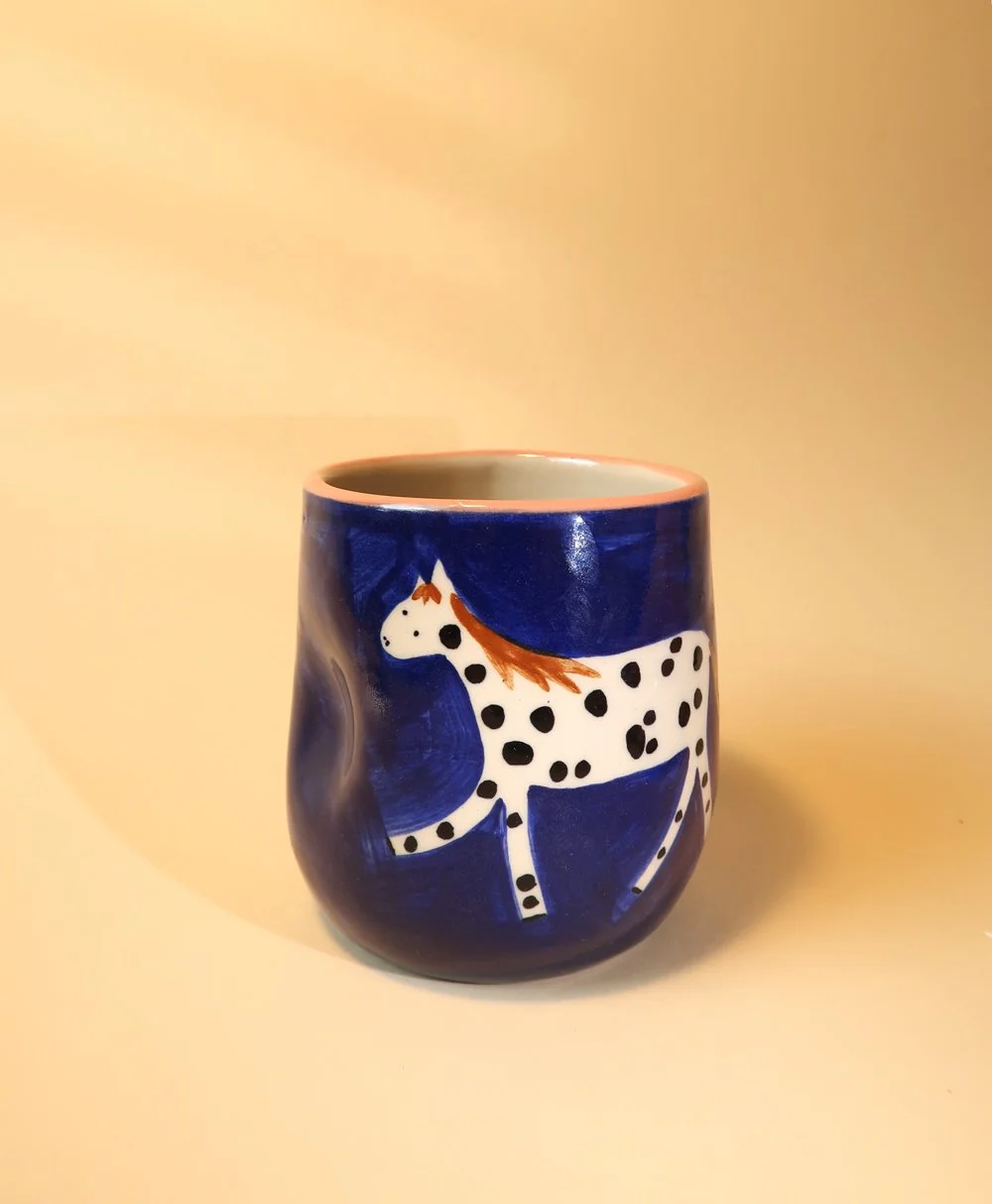 Pferdchen Griffelbecher dunkelblau